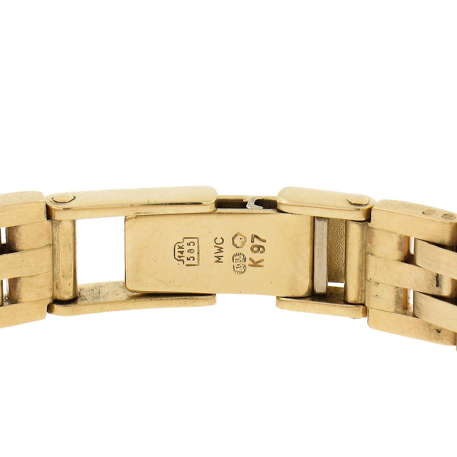 Movado Classic 14k Gold 14mm Damen Perlmutt Diamant Armbanduhr Armband im Angebot 4