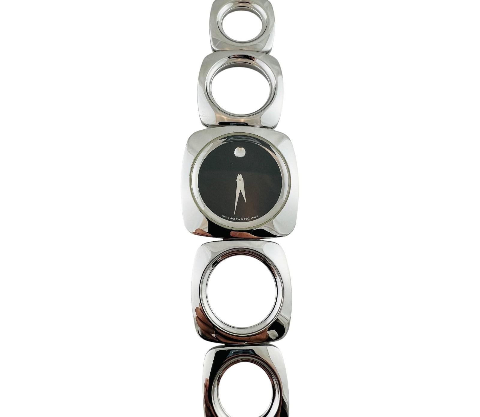 Movado Dolce Ladies Bracelet Watch 84 G2 1330 box #15796 For Sale