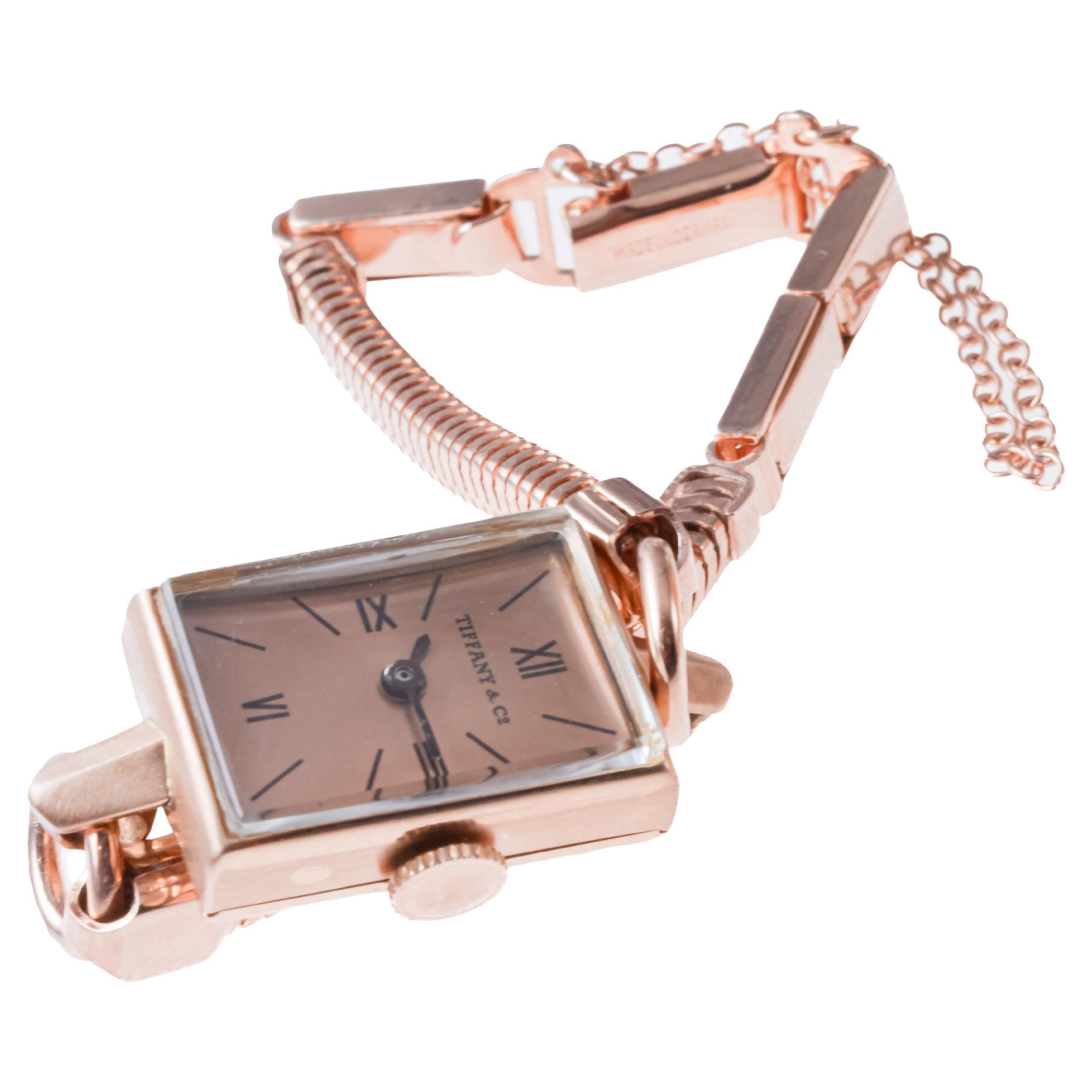 Movado for Tiffany & Co. 14Kt Solid Rose Golding Co. Ladies Art Deco Watch circa, 1940 en vente 2