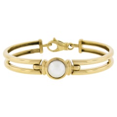 Movado - Bracelet manchette en or 18 carats Harmony - 6.75" Wire Open Link & Mabe Pearl Bangle Cuff