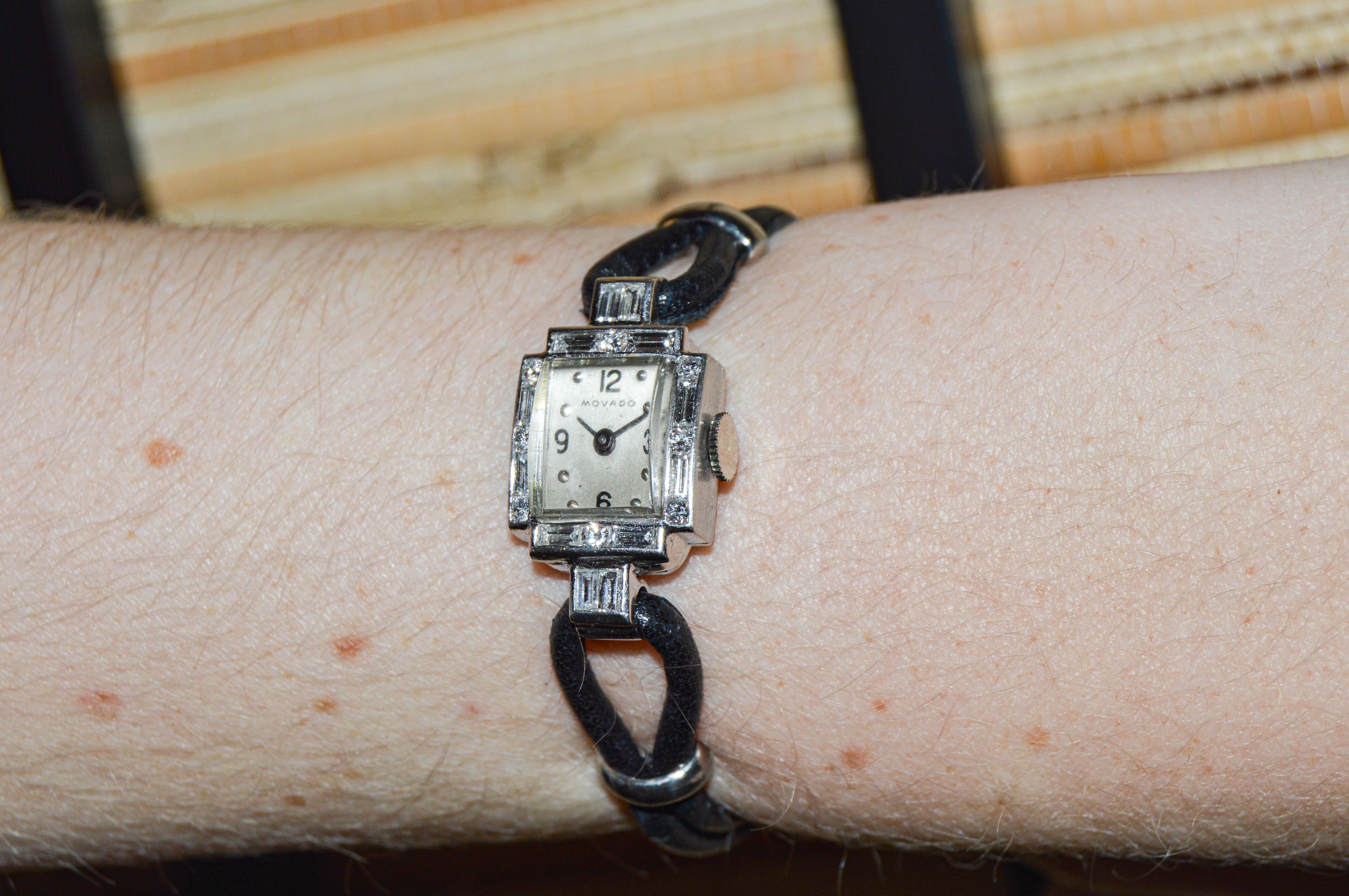 Movado Donna Platino Diamante Mid Century Orologio da Abito a Carica Manuale in vendita 12
