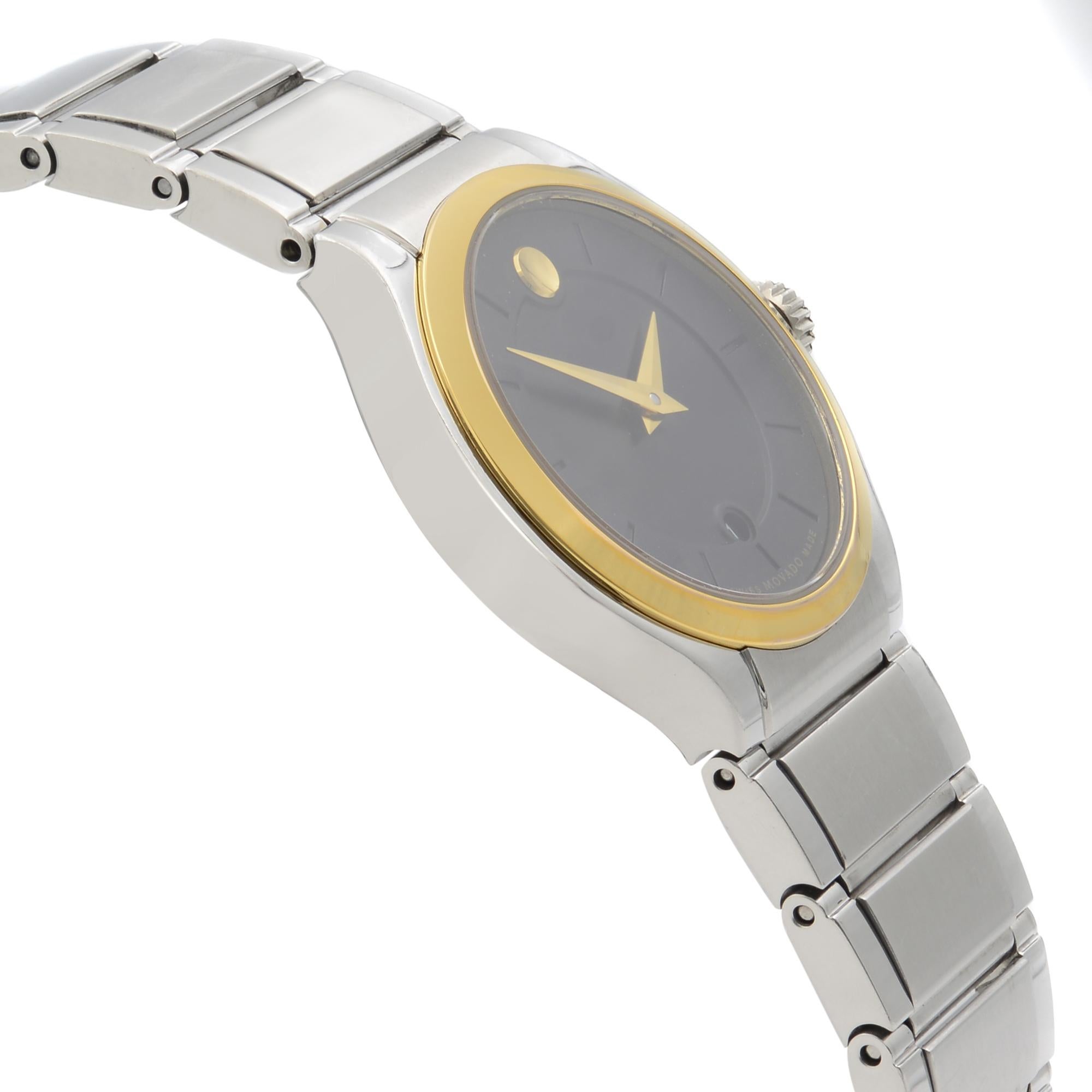 De las mujeres Movado Quadro Museum Acero bicolor Esfera negra Reloj de cuarzo para señora 0606955