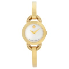 Movado Rondiro Montre pour femme à quartz avec cadran en acier inoxydable de couleur or et cadran MOP 0606889