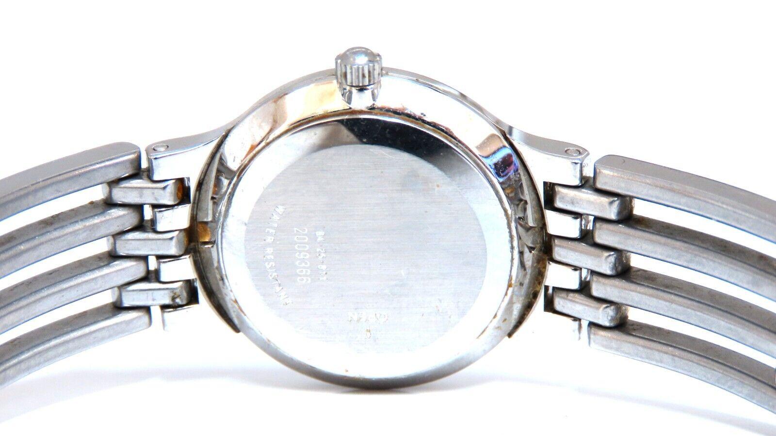 MOVADO Quarz.

7-Zoll-Armband.

22mm Zifferblatt

Ordentlicher Zustand.

Funktionstüchtig.
