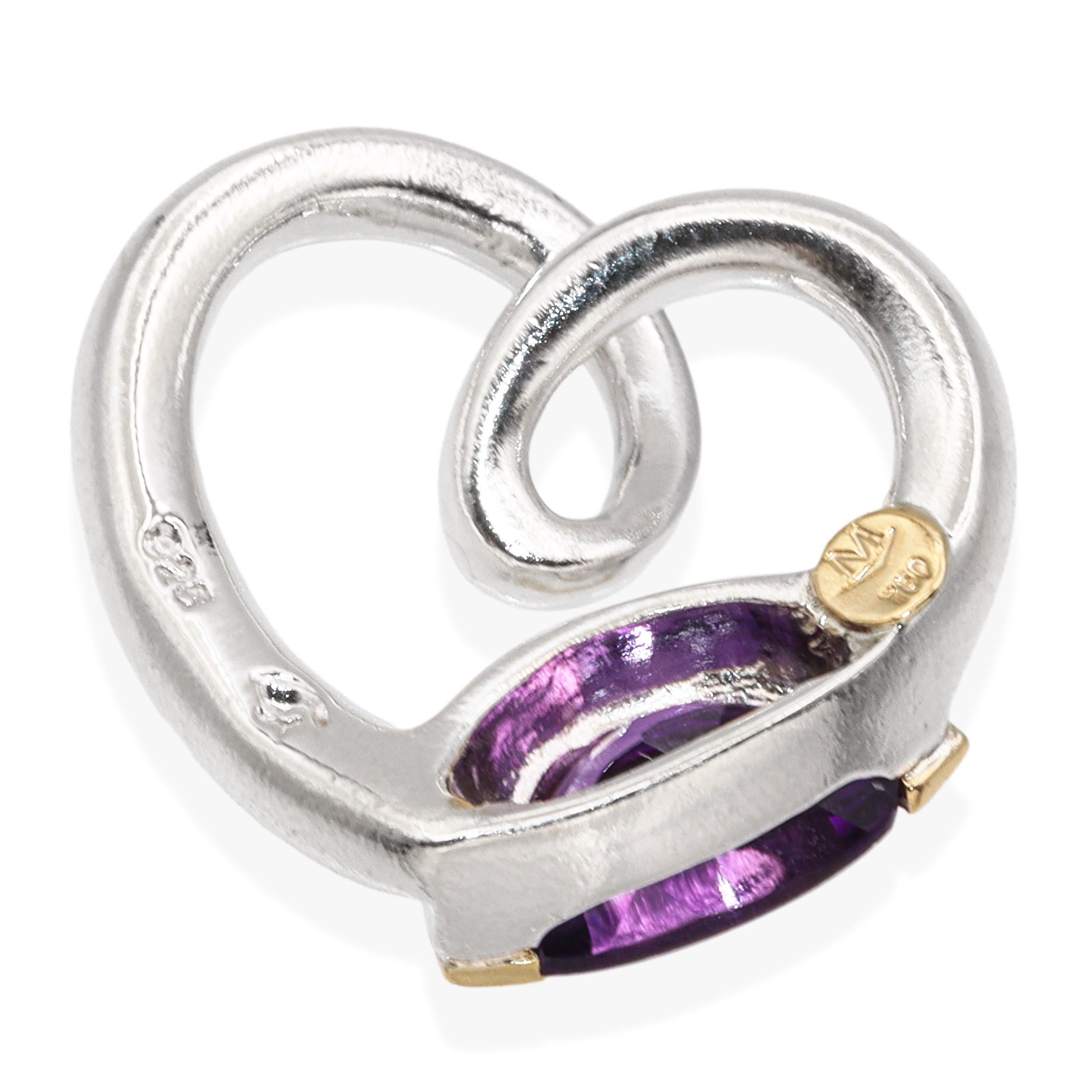 Taille Marquise Pendentif et boucles d'oreilles en améthyste Movado en argent sterling et or jaune 18 carats en vente