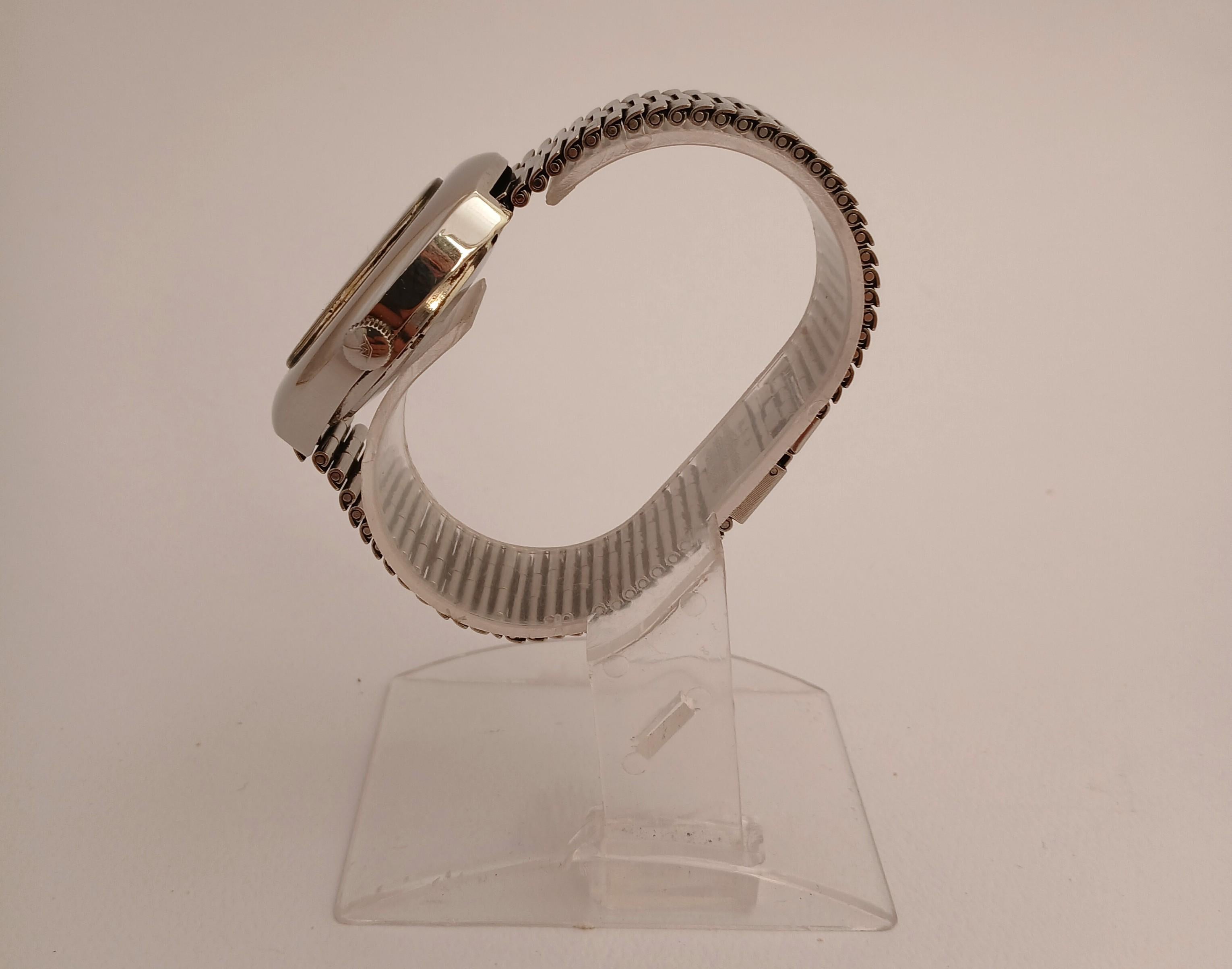 Movado Sub Sea Tempo-matic hs 288 Burgundy Dial Stahl Datum Vintage Herrenuhr im Angebot 9