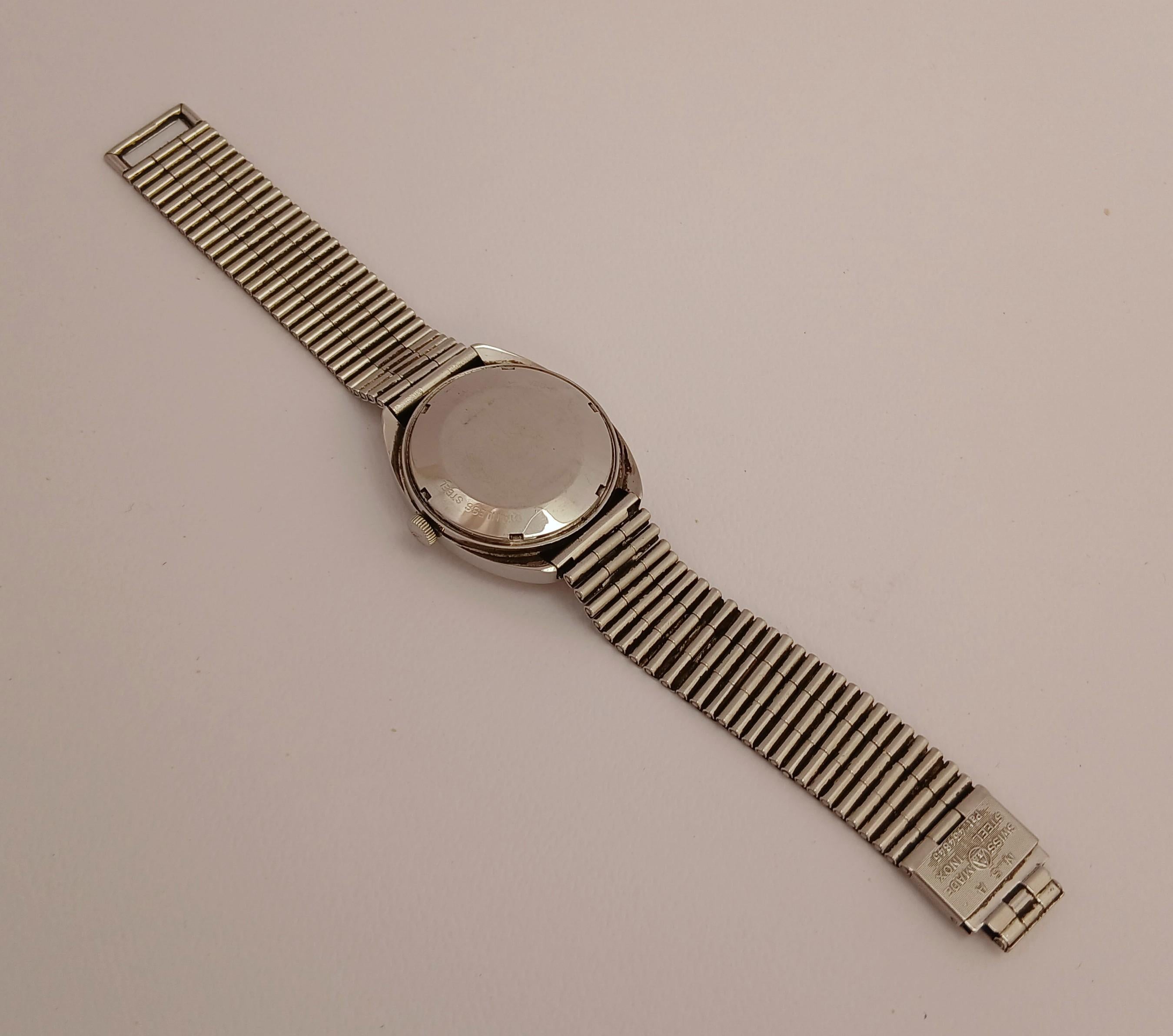 Movado Sub Sea Tempo-matic hs 288 Burgundy Dial Stahl Datum Vintage Herrenuhr im Angebot 5