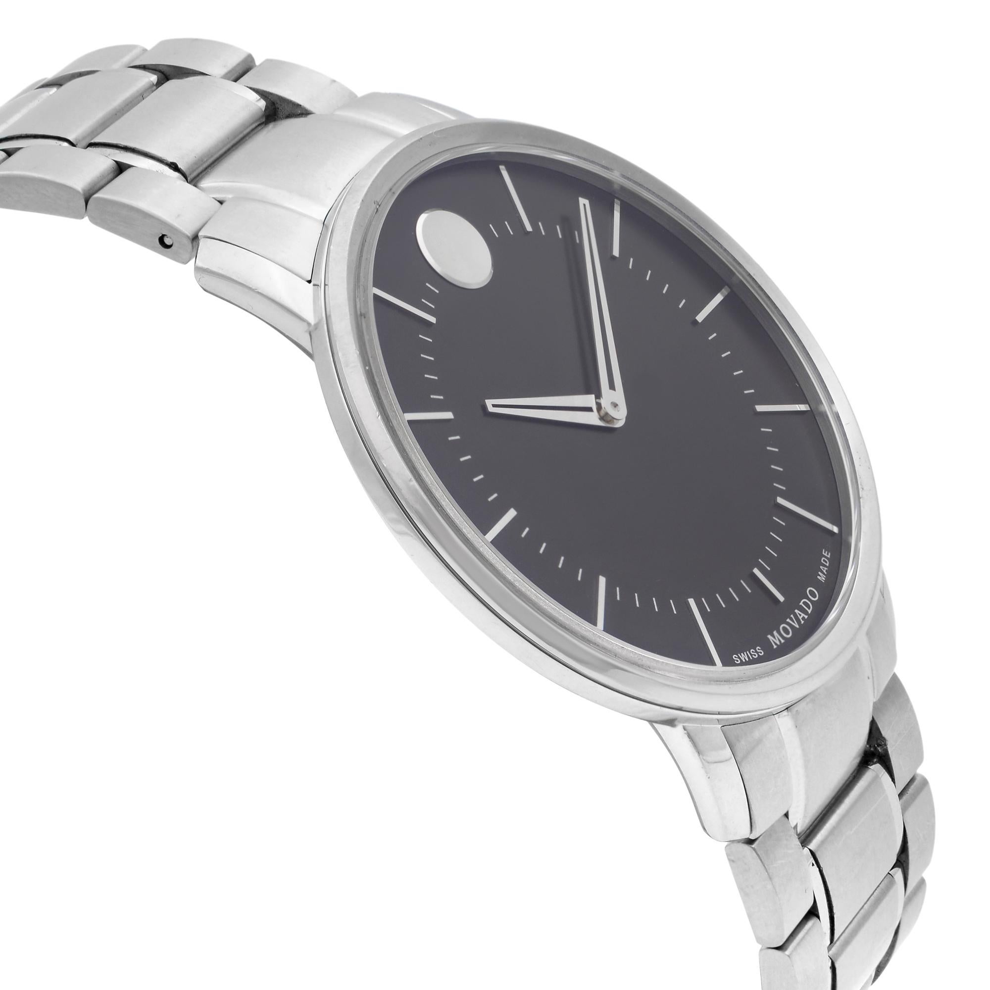 Movado Thin Classic Stainless Steel Black Dial Quartz Men's Watch 0606687 In Good Condition In New York, NY
