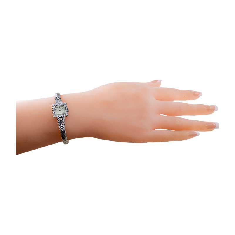 Movado Watch Company Damenarmbanduhr aus Platin mit Diamanten im Angebot 11
