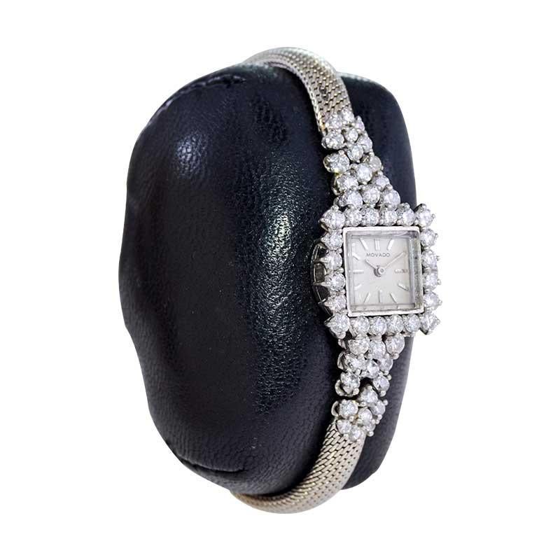 Movado Watch Company Damenarmbanduhr aus Platin mit Diamanten (Rundschliff) im Angebot