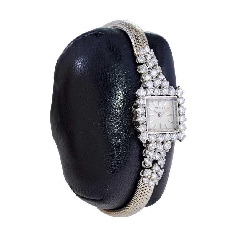 Movado Watch Company Damenarmbanduhr aus Platin mit Diamanten (Rundschliff)