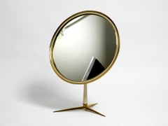 Beweglicher, großer Messing-Tischspiegel der Vereinigten Werkstätten aus der Mitte des Jahrhunderts