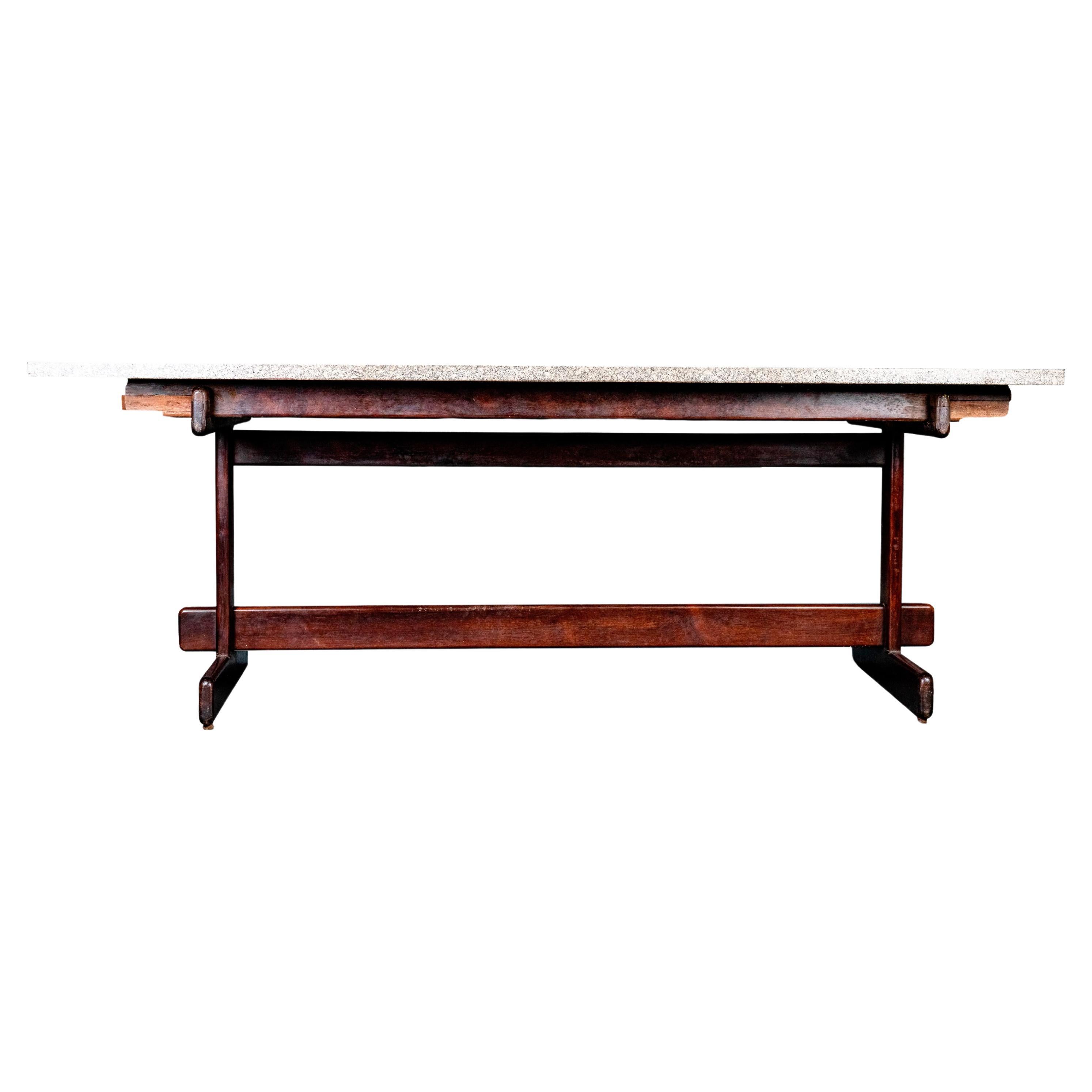Moveis Cantu Table à manger, 1968. Solid wood and granite For Sale