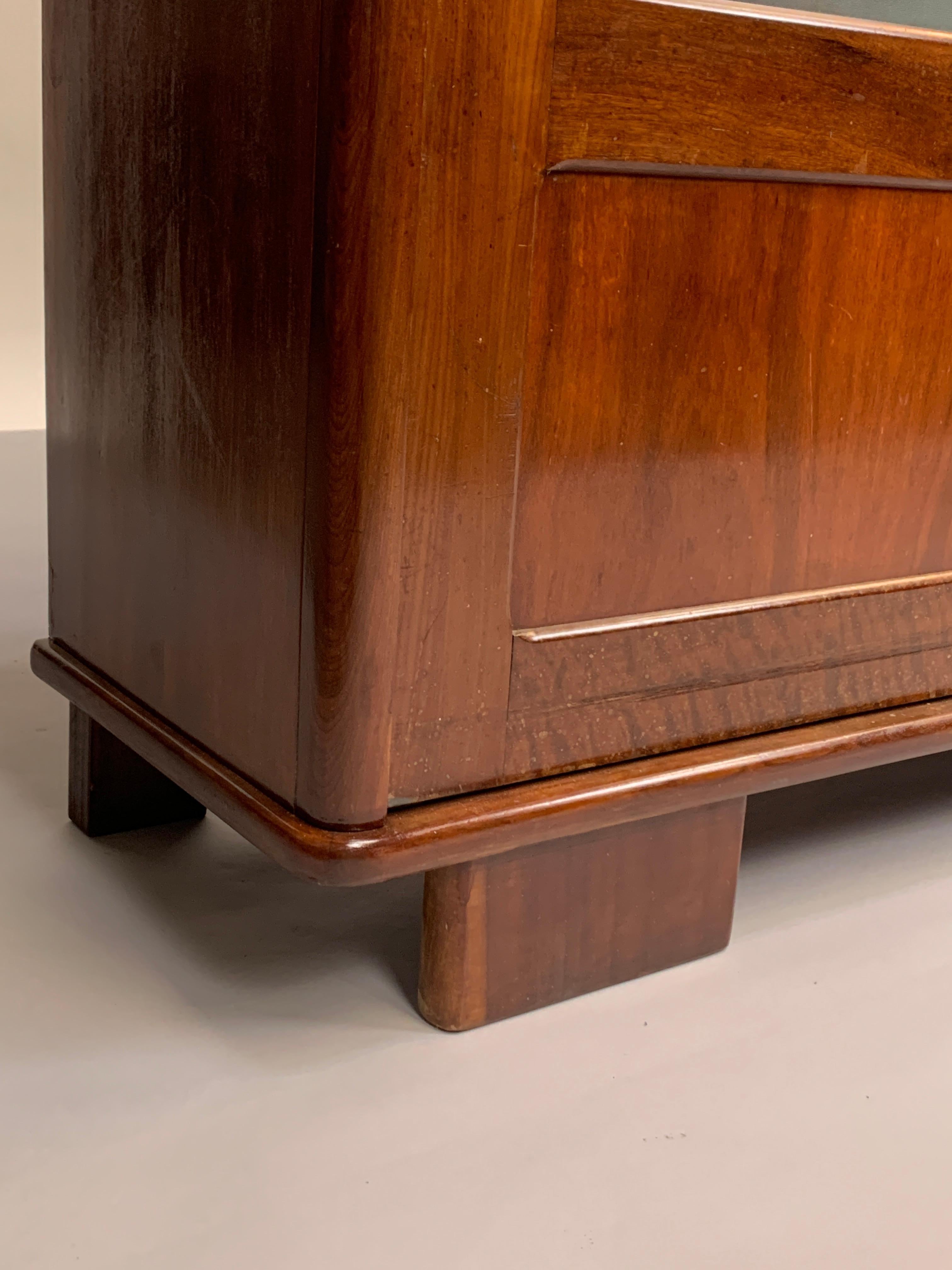 Moveis Cimo, Bookcase/ Vitrine, c. 1960, Brazilian Design For Sale 11