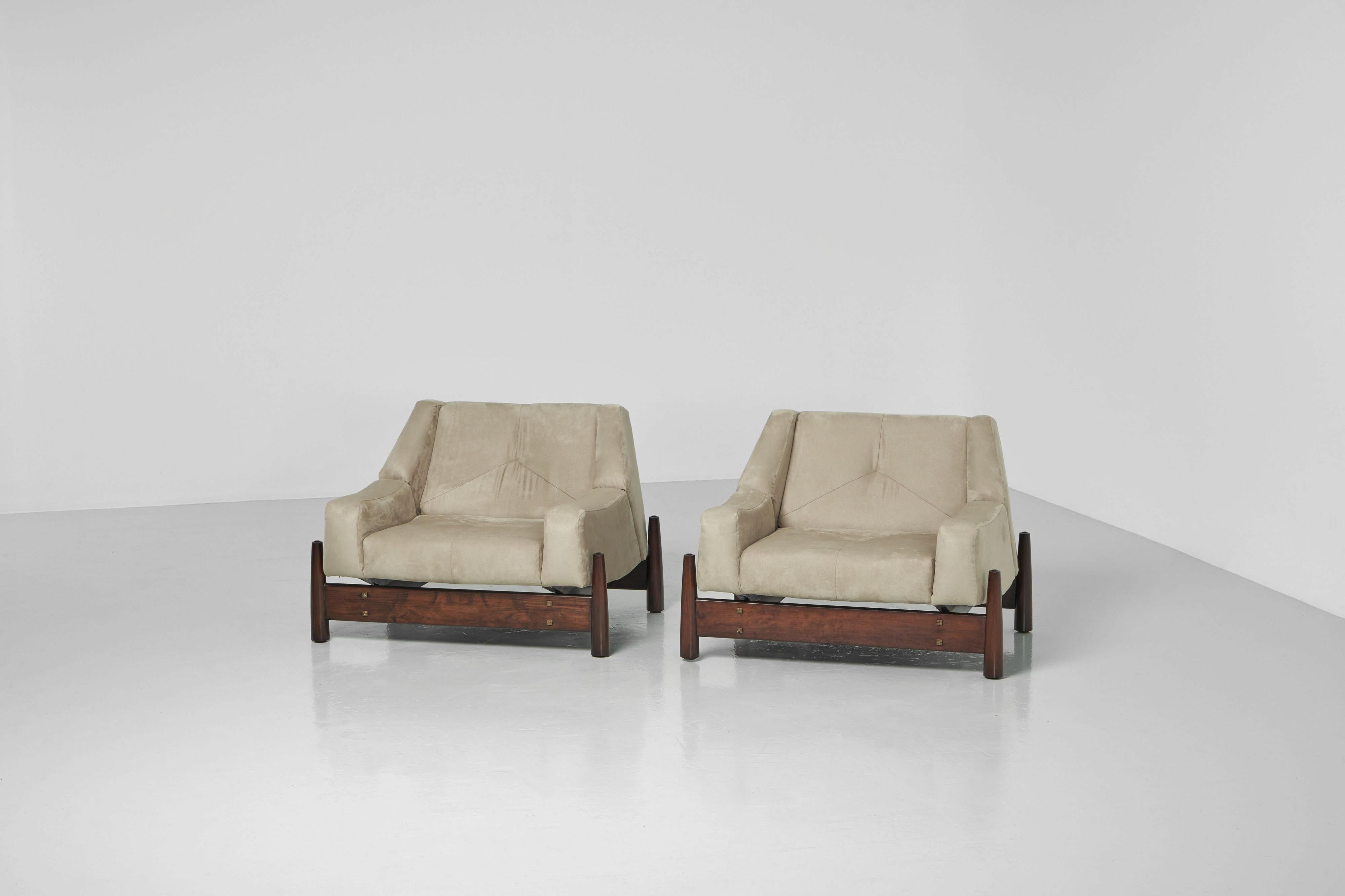 Moveis Cimo sculptural lounge chairs Brazil 1960 For Sale 8