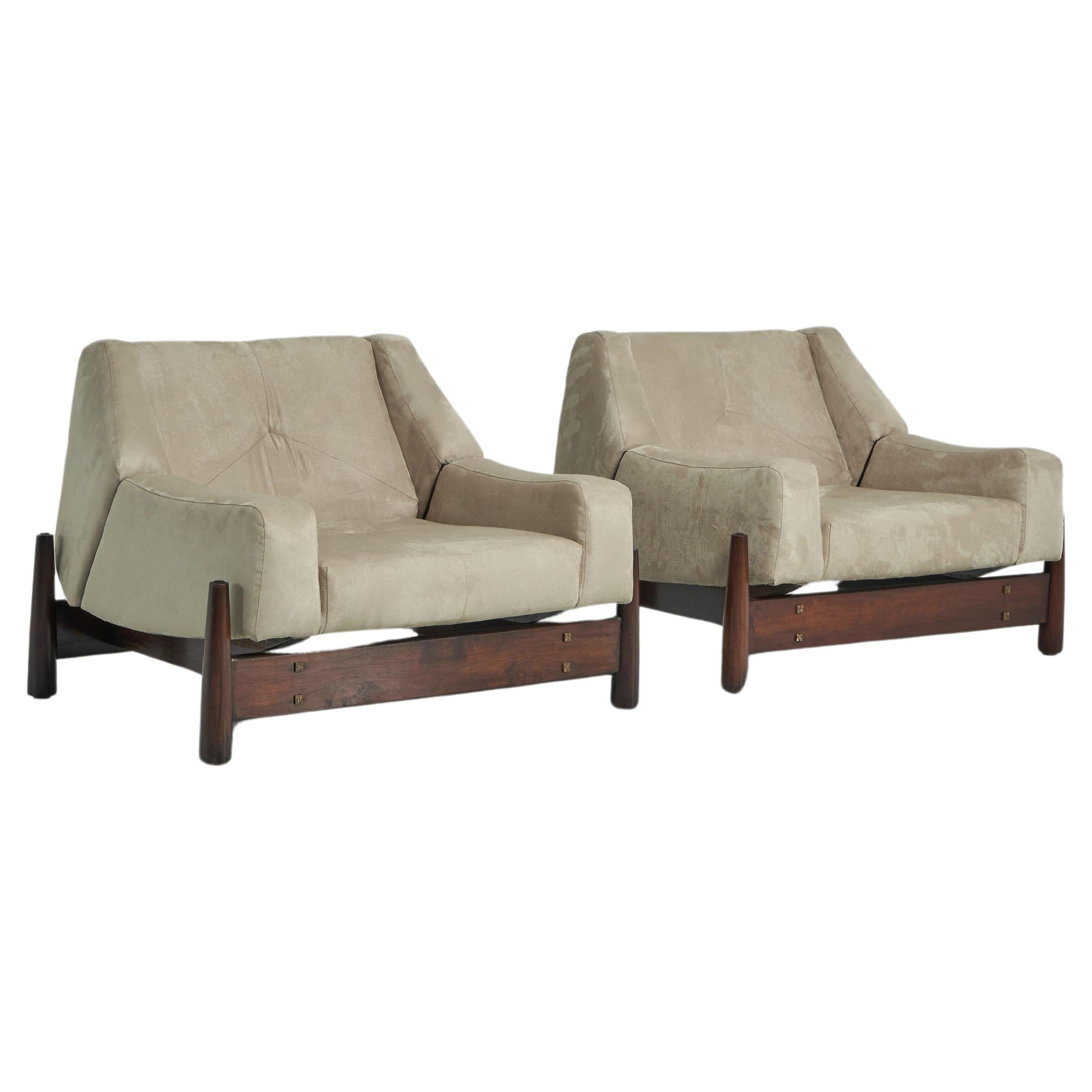Moveis Cimo sculptural lounge chairs Brazil 1960 For Sale