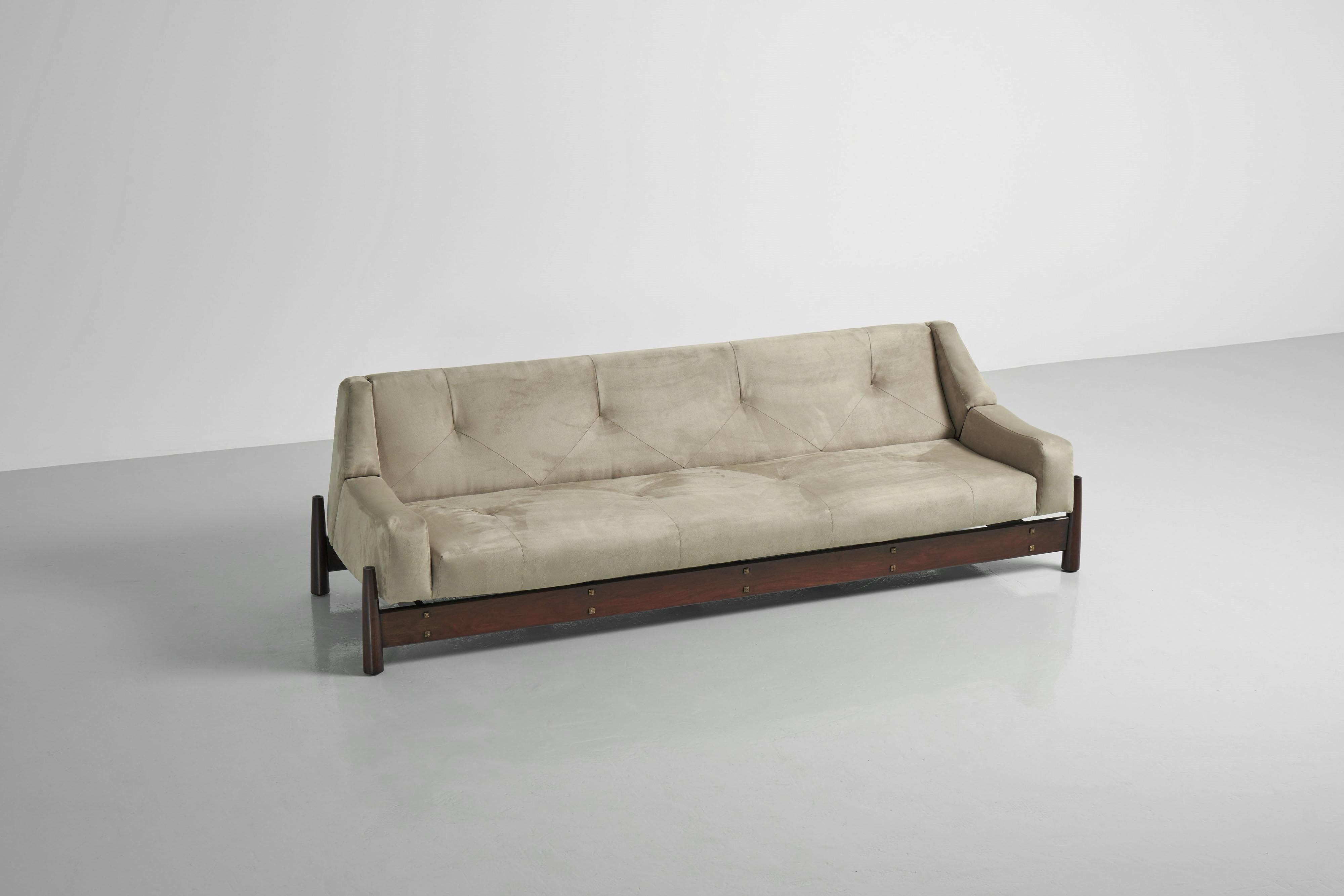 Moveis Cimo sculptural sofa Brazil 1960 For Sale 2