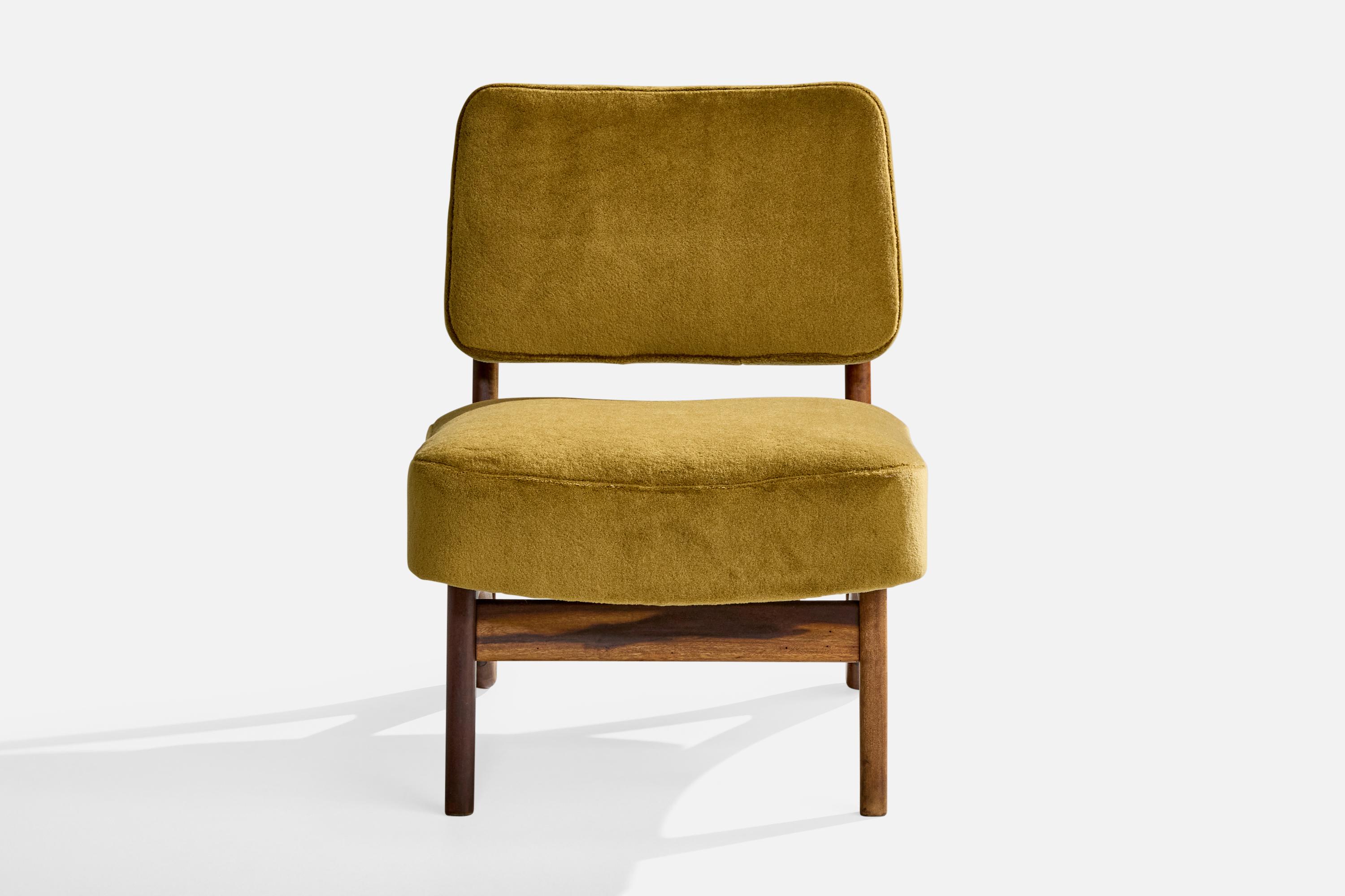Mid-Century Modern Móveis Cimo, Slipper Chair, Wood, Velvet, Brazil, 1960s