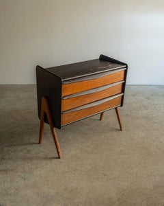 Moveis Cimo Kommode mit drei Schubladen aus zweifarbigem Holz mit Kompassbeinen, 1950er Jahre