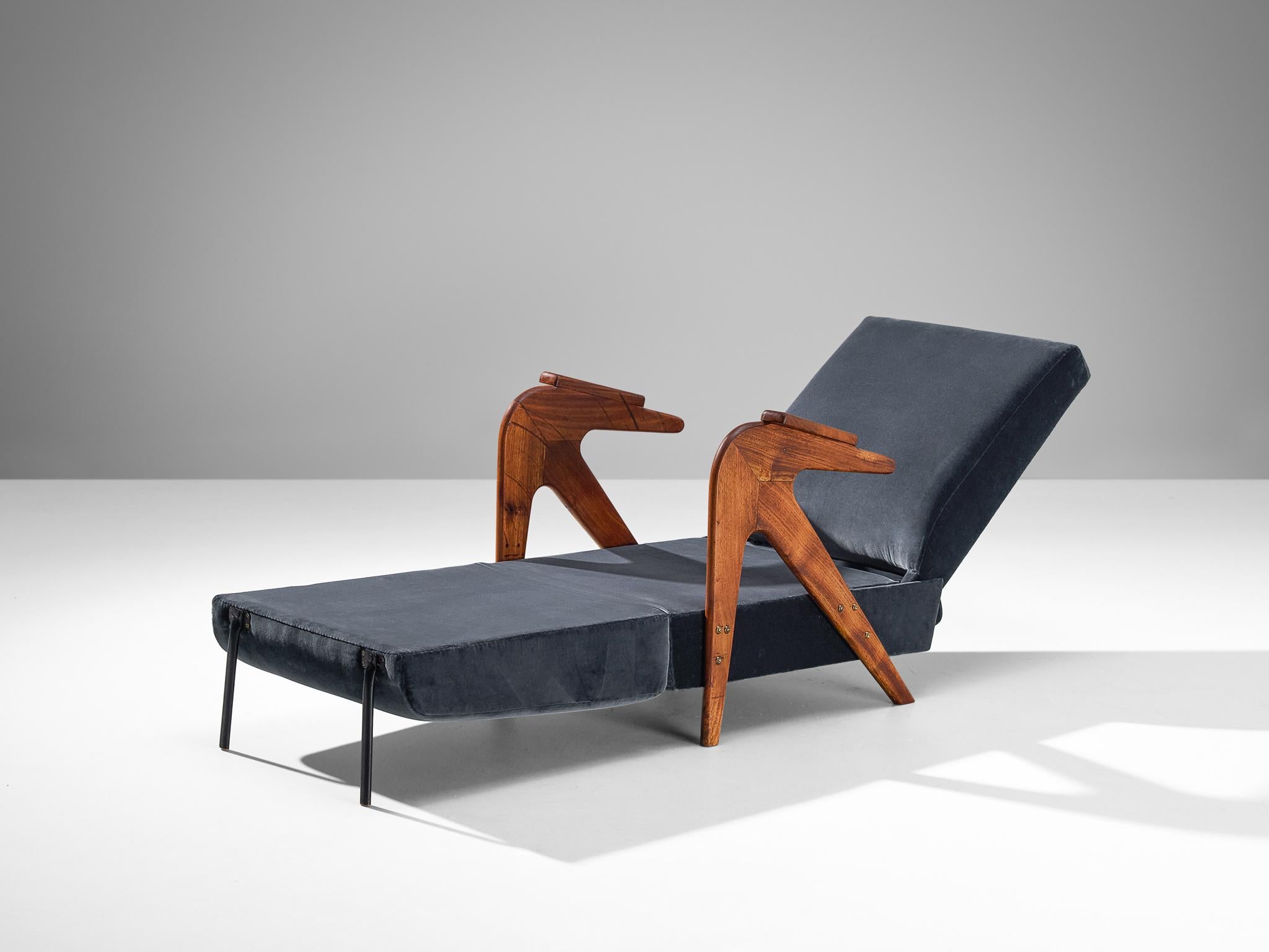 Móveis Drago ‘Novelty’ Armchair in Blue Velvet and Brazilian Hardwood  For Sale 8