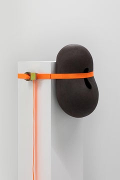 Movement Phase 3 Skulptur aus schwarzem Vulcan-Steinzeug von Catalin Filip