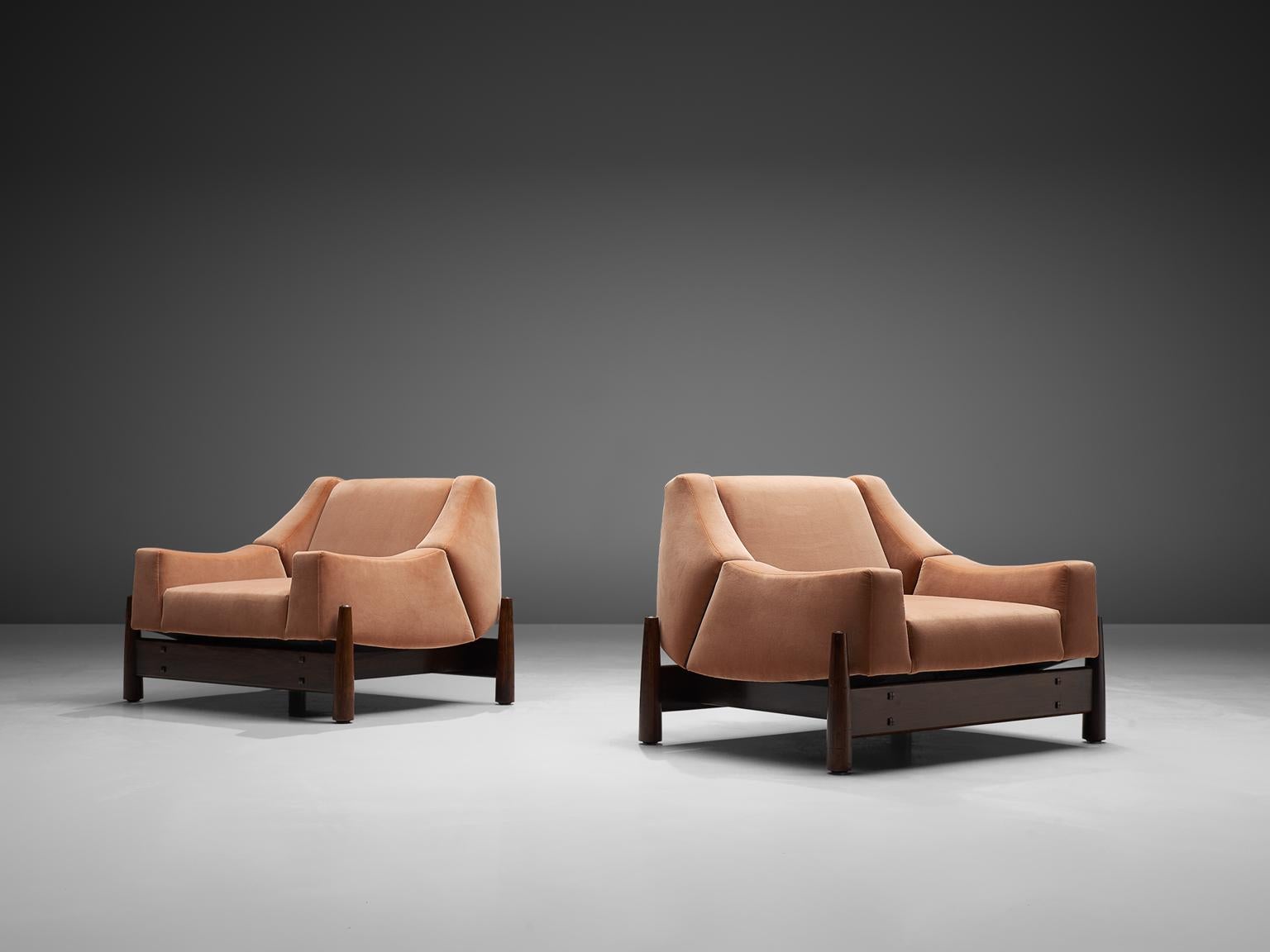 Mid-Century Modern Móveis Cimo Pair of Sculptural Lounge Chairs