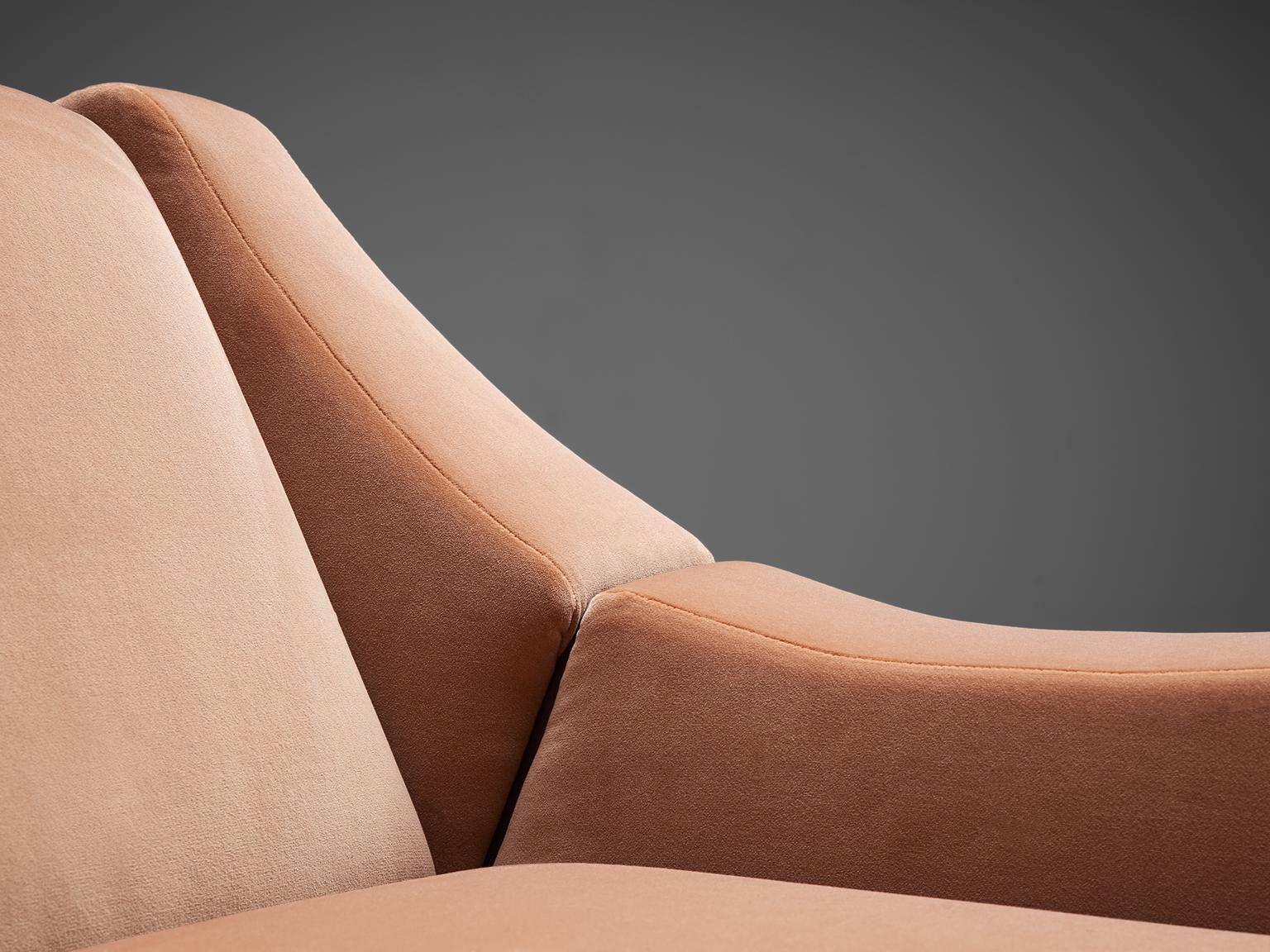 Brazilian Móveis Cimo Pair of Sculptural Lounge Chairs