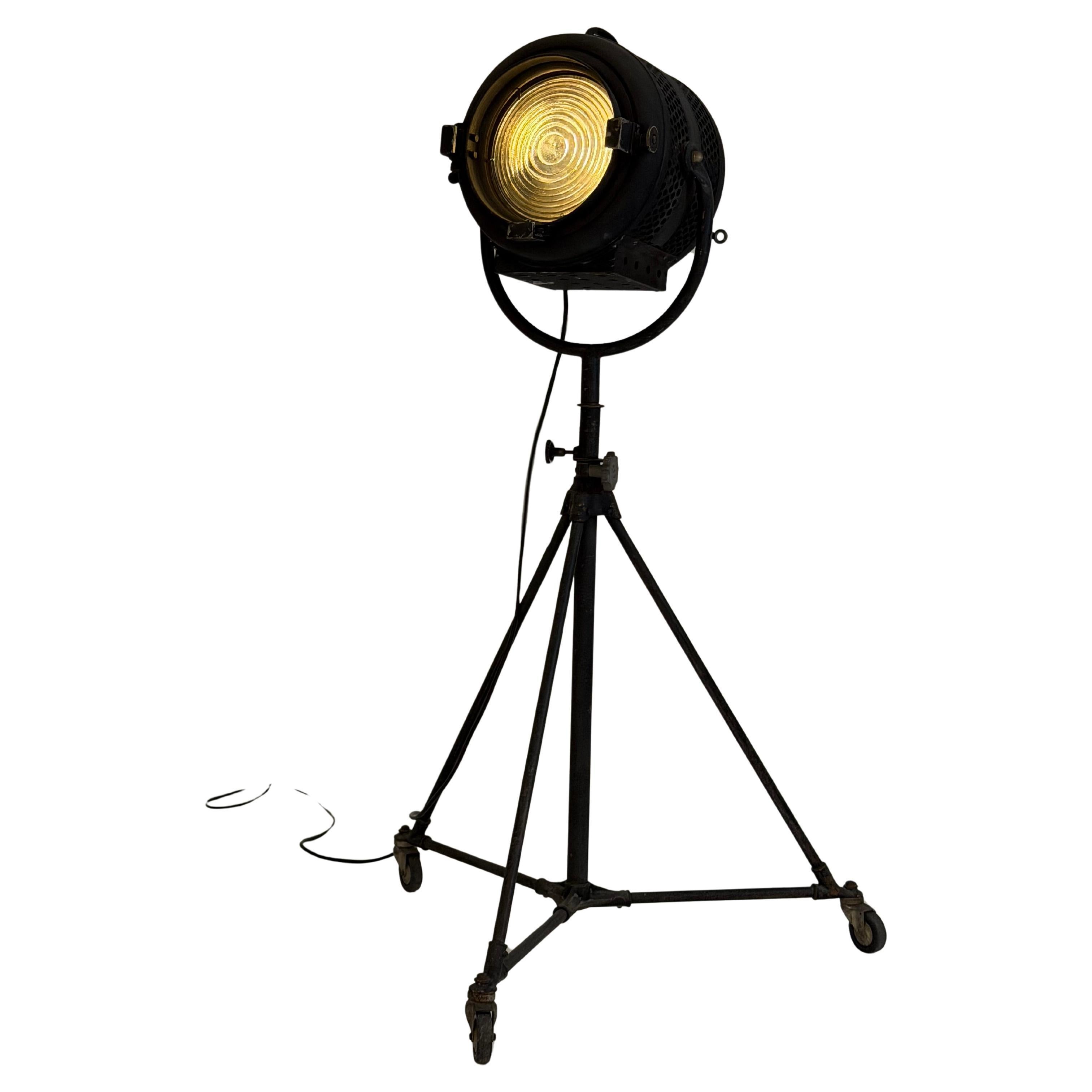 Studio A Spotlight realizzato da Otto K. Olesen, Hollywood MCM in vendita