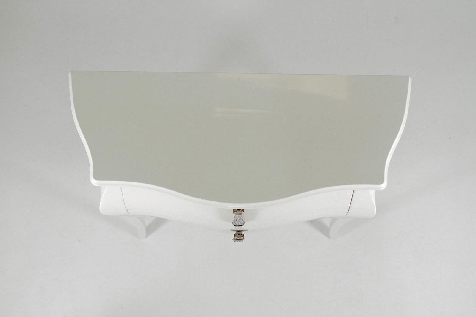Lacquered Movie Star Glamourous White Lacquer Commode by Fendi