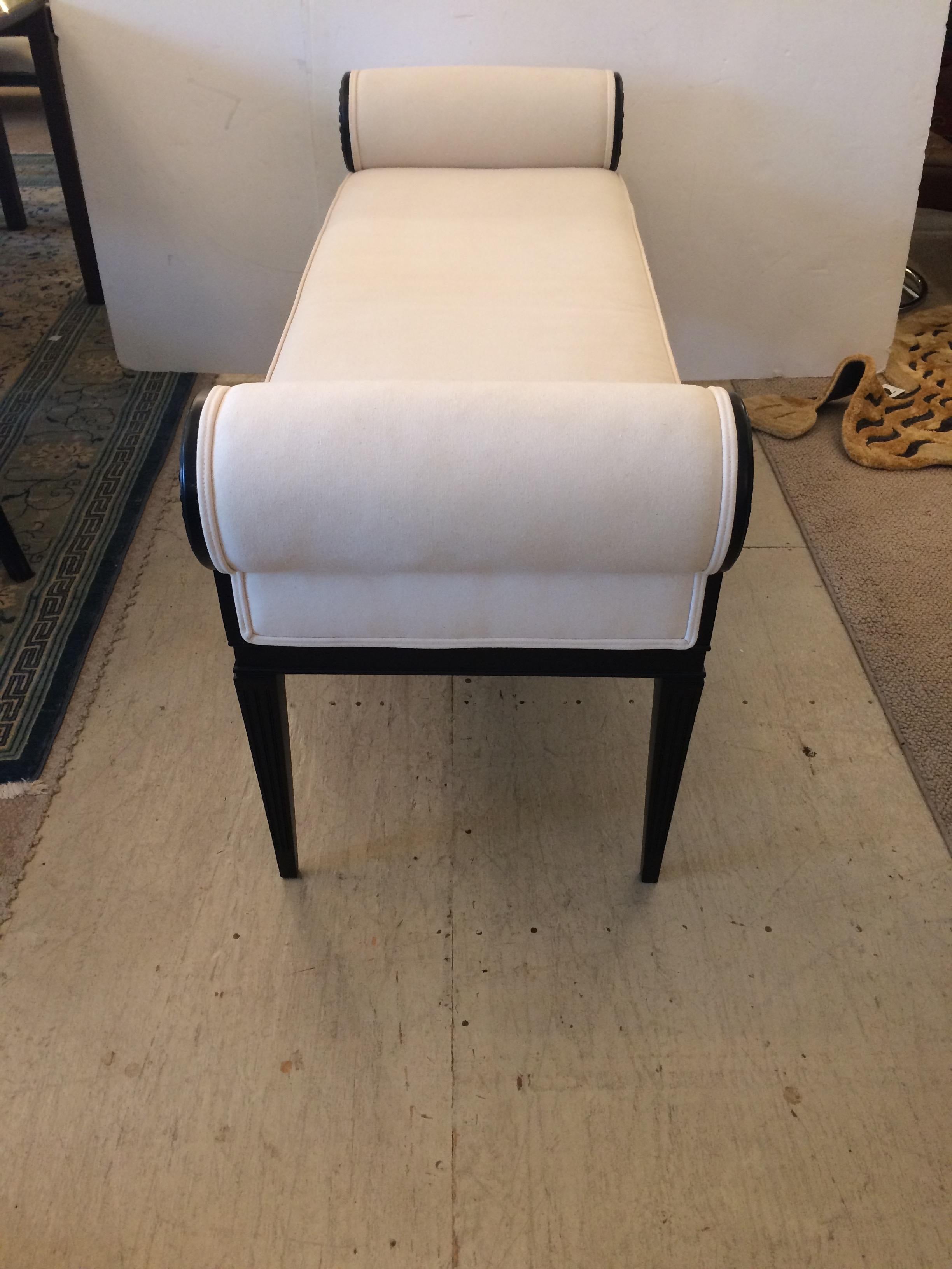 Moviestar Hollywood Regency Ebonized and Upholstered Bench In Excellent Condition In Hopewell, NJ