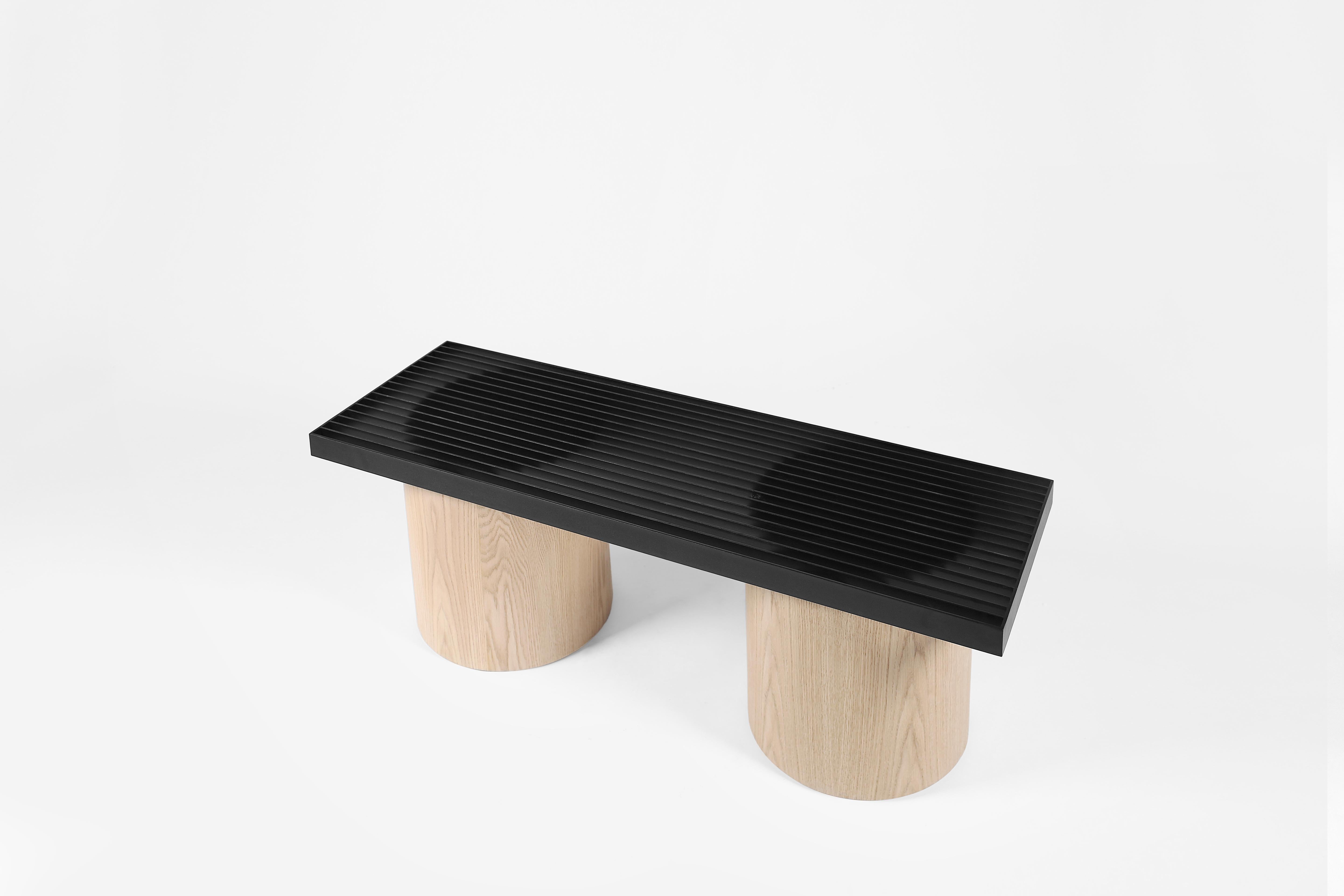 Movimiento bench by Joel Escalona
Limited Edition of 9
Dimensions: D 40 x W 120 x H 45 cm
Materials: oak wood, metal.

White oak veneer with metal cover bench.

Joel Escalona
He was born in Mexico City and studied Industrial Design at the