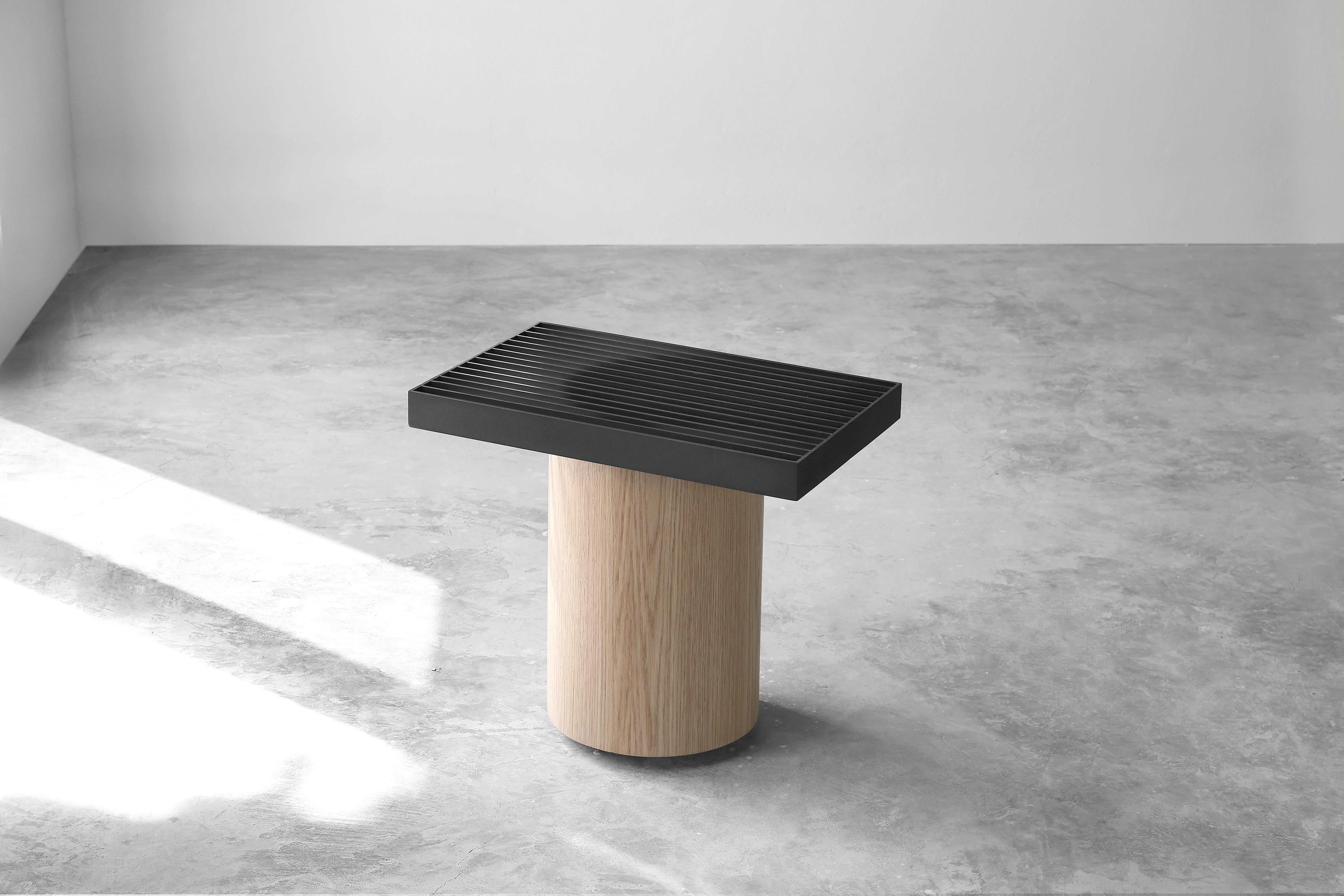 Movimiento side table by Joel Escalona
Limited edition of 9
Dimensions: D 55 x W 55 x H 47 cm
Materials: oak wood, metal.

Natural white oak with metal table.

Joel Escalona
He was born in Mexico City and studied Industrial Design at the
