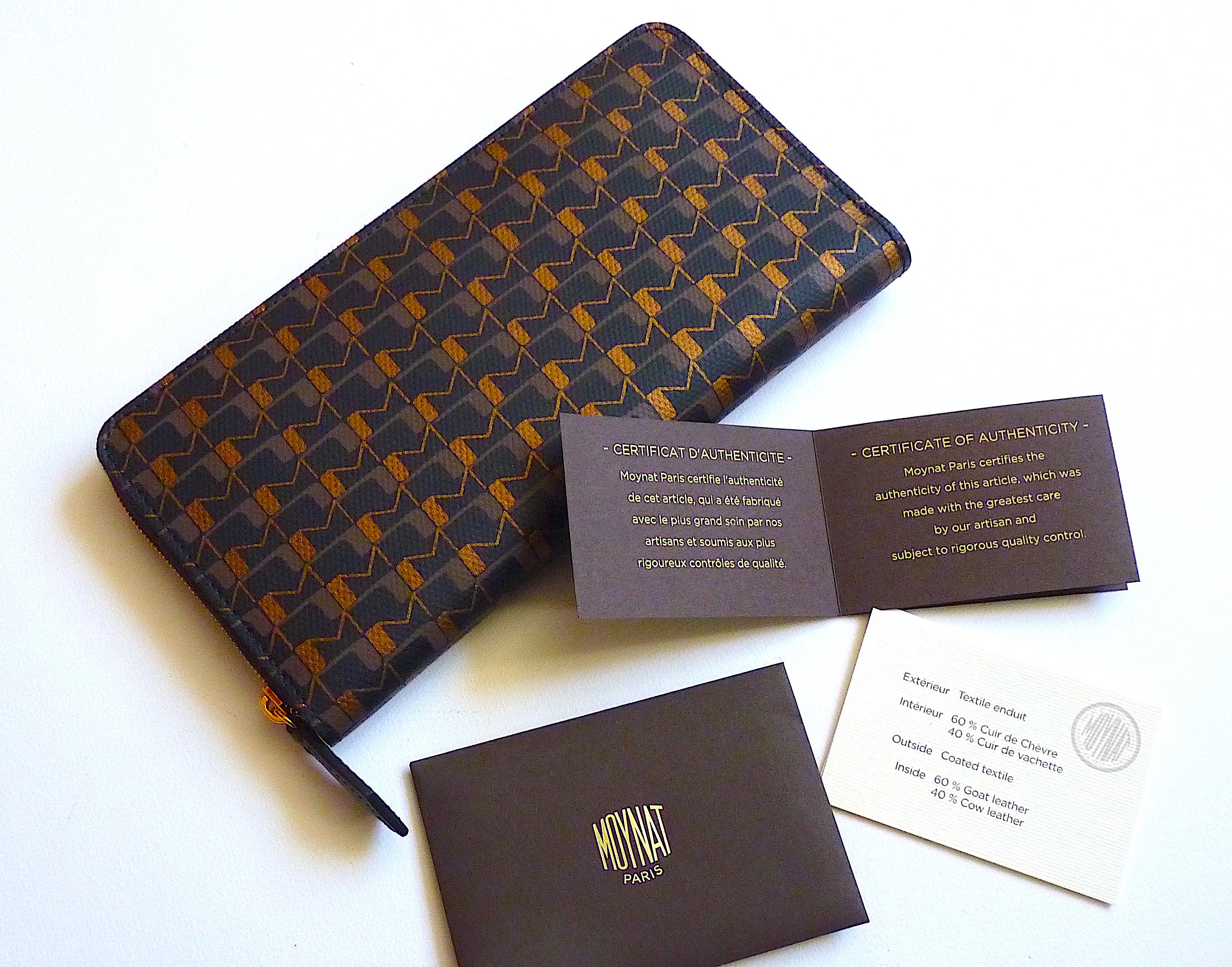 Moynat Paris Charcoal and Gold Logo Canvas Wallet In New Condition For Sale In CHAMPEAUX-SUR-SARTHE, FR