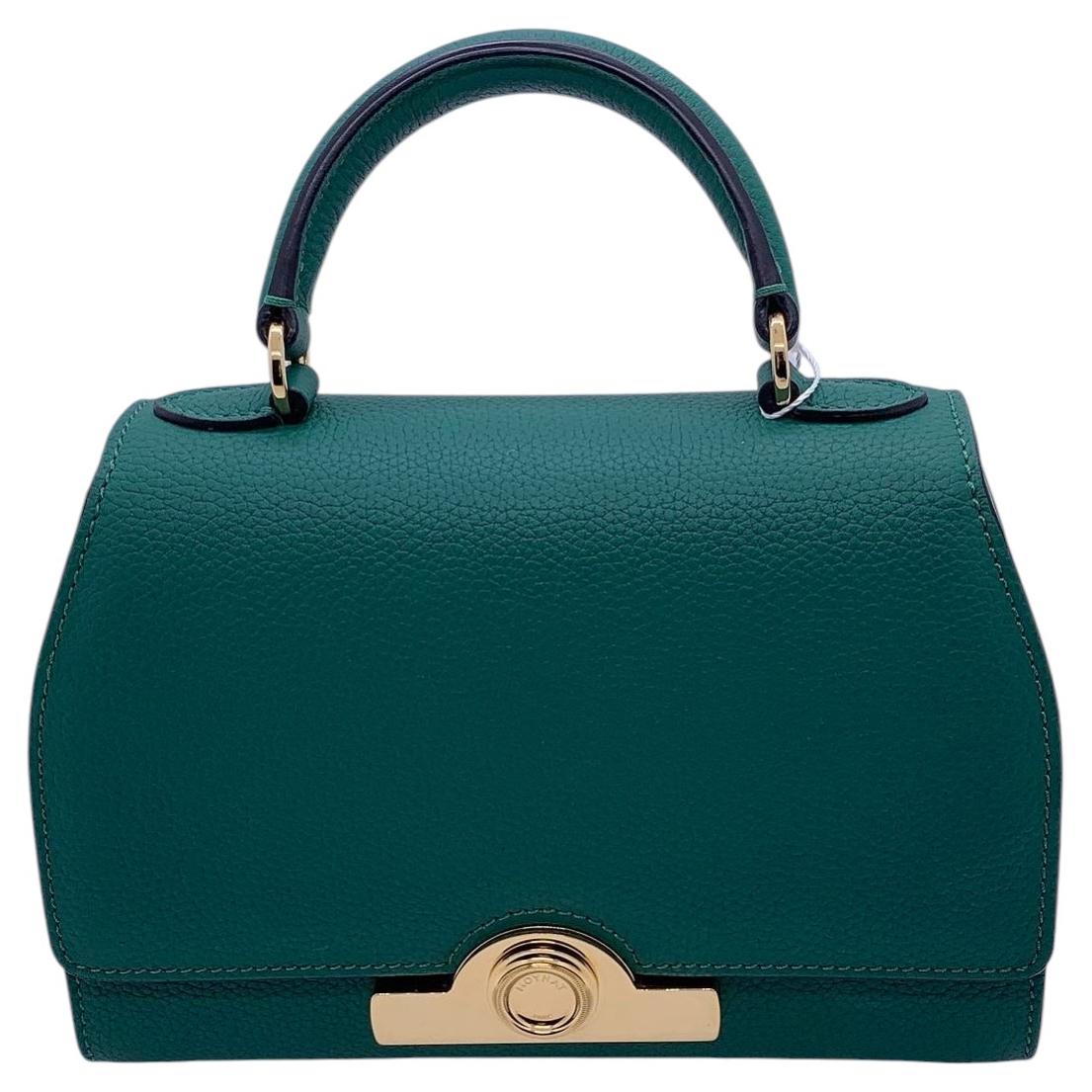 How do I pronounce Moynat bag?