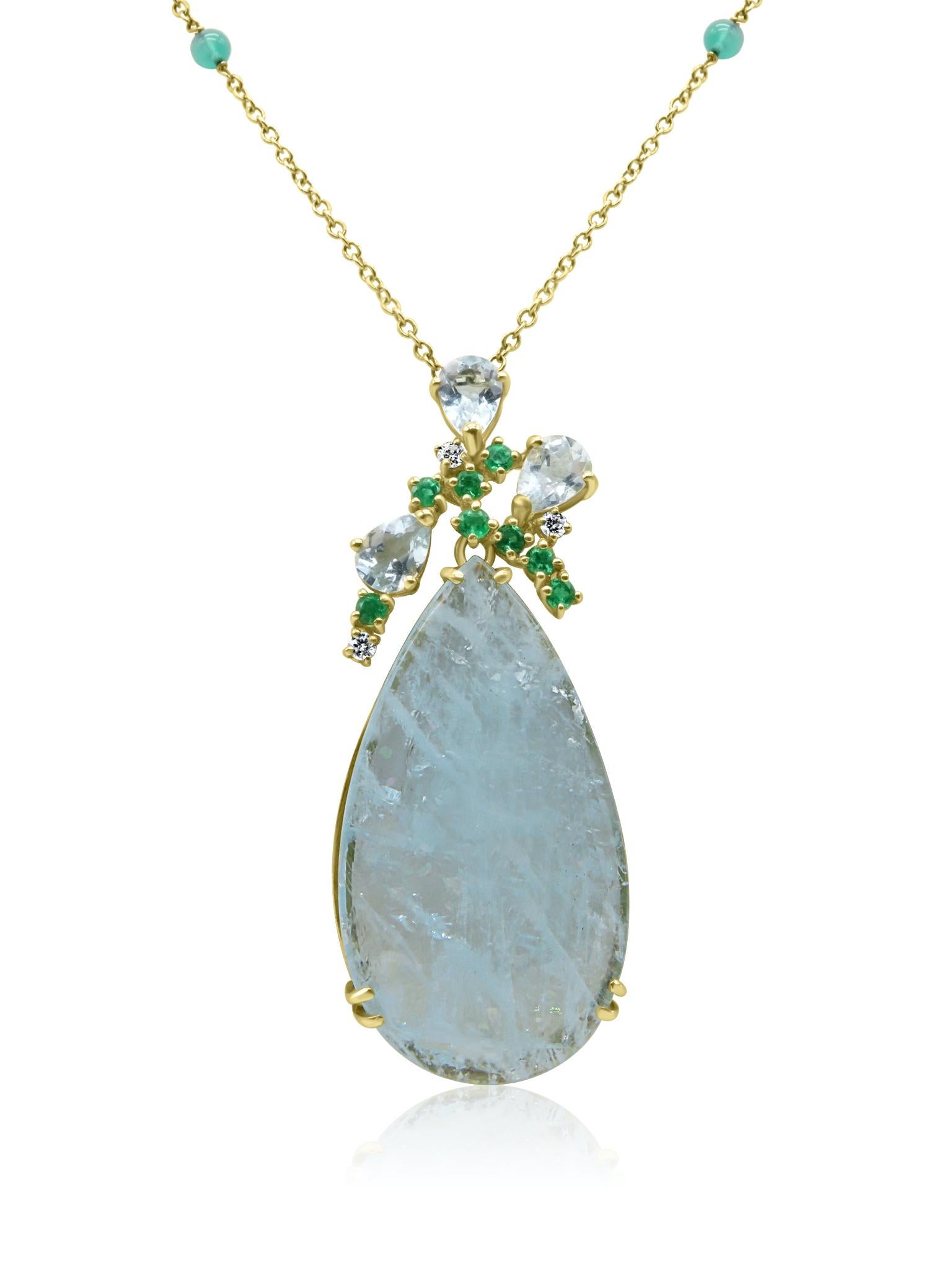 Halskette aus Mosafarianischem Aquamarin, Tropfen, Diamant und Smaragd mit Perlenkette (Kunsthandwerker*in) im Angebot