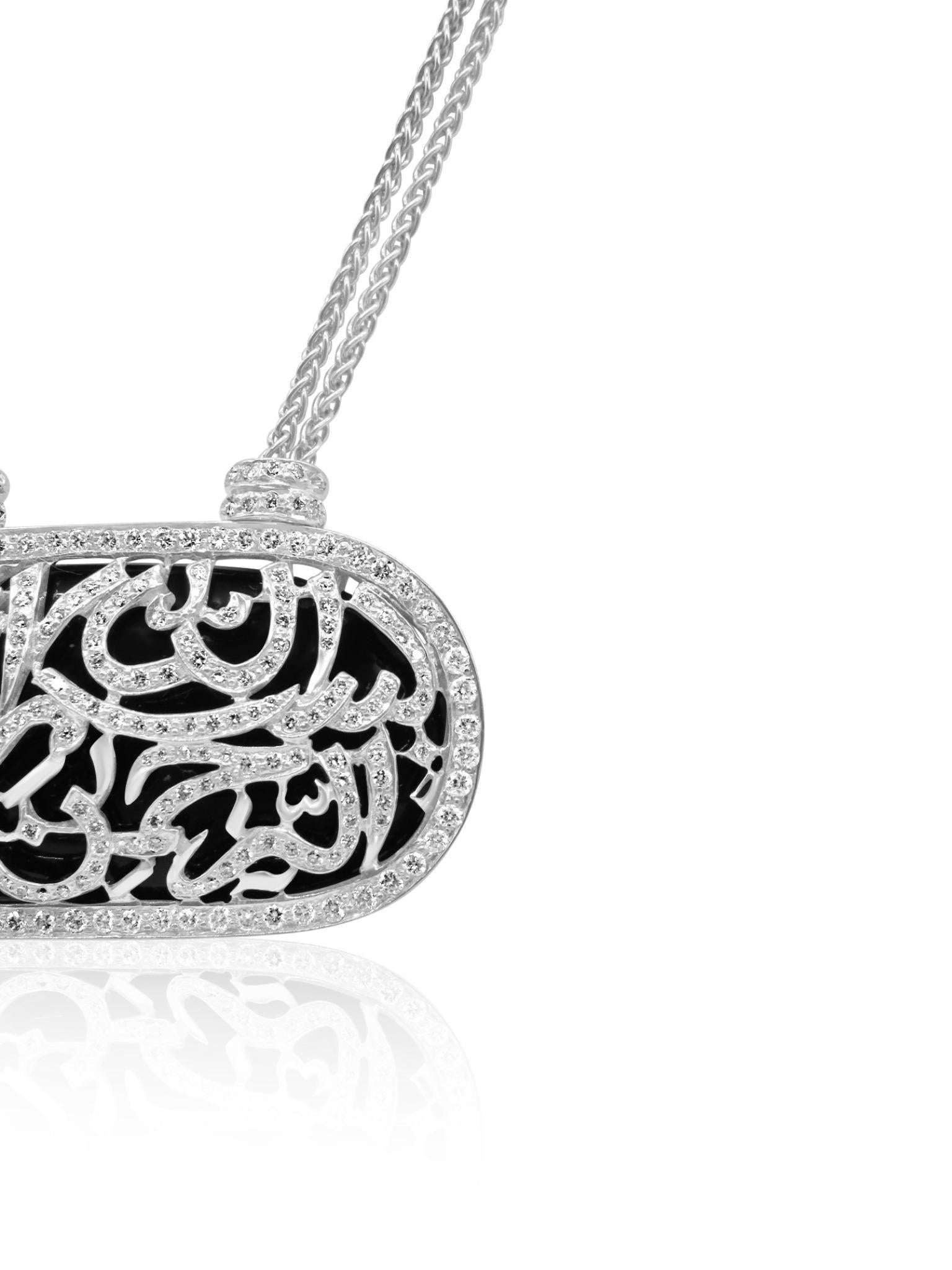 Taglio rotondo Collana con diamanti e onice calligrafica Mozafarian in vendita