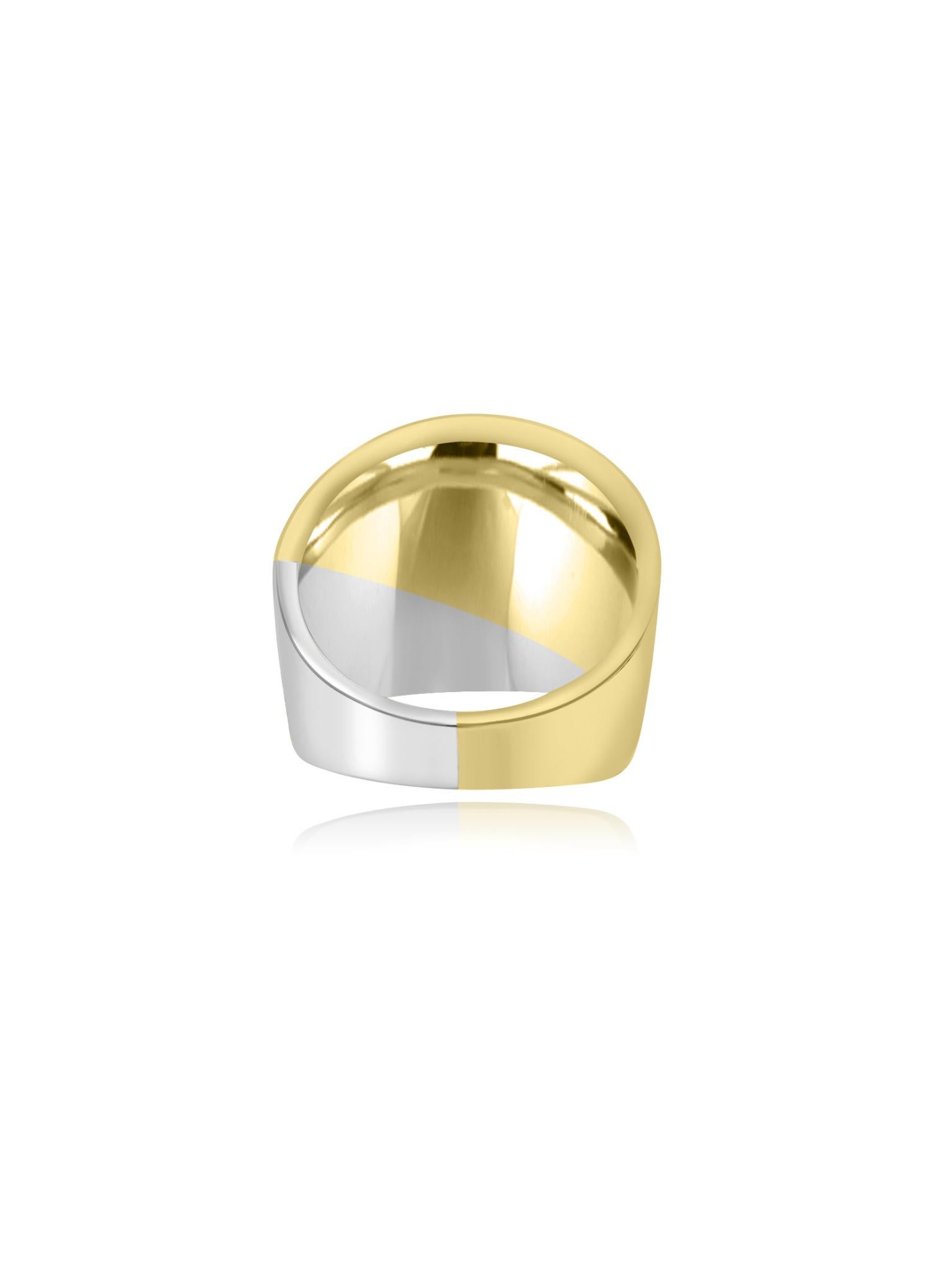 Round Cut Mozafarian Gold and Diamond Band Ring For Sale