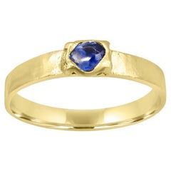 Mozafarian Handmade Blue Sapphire Ring in 18K Gold