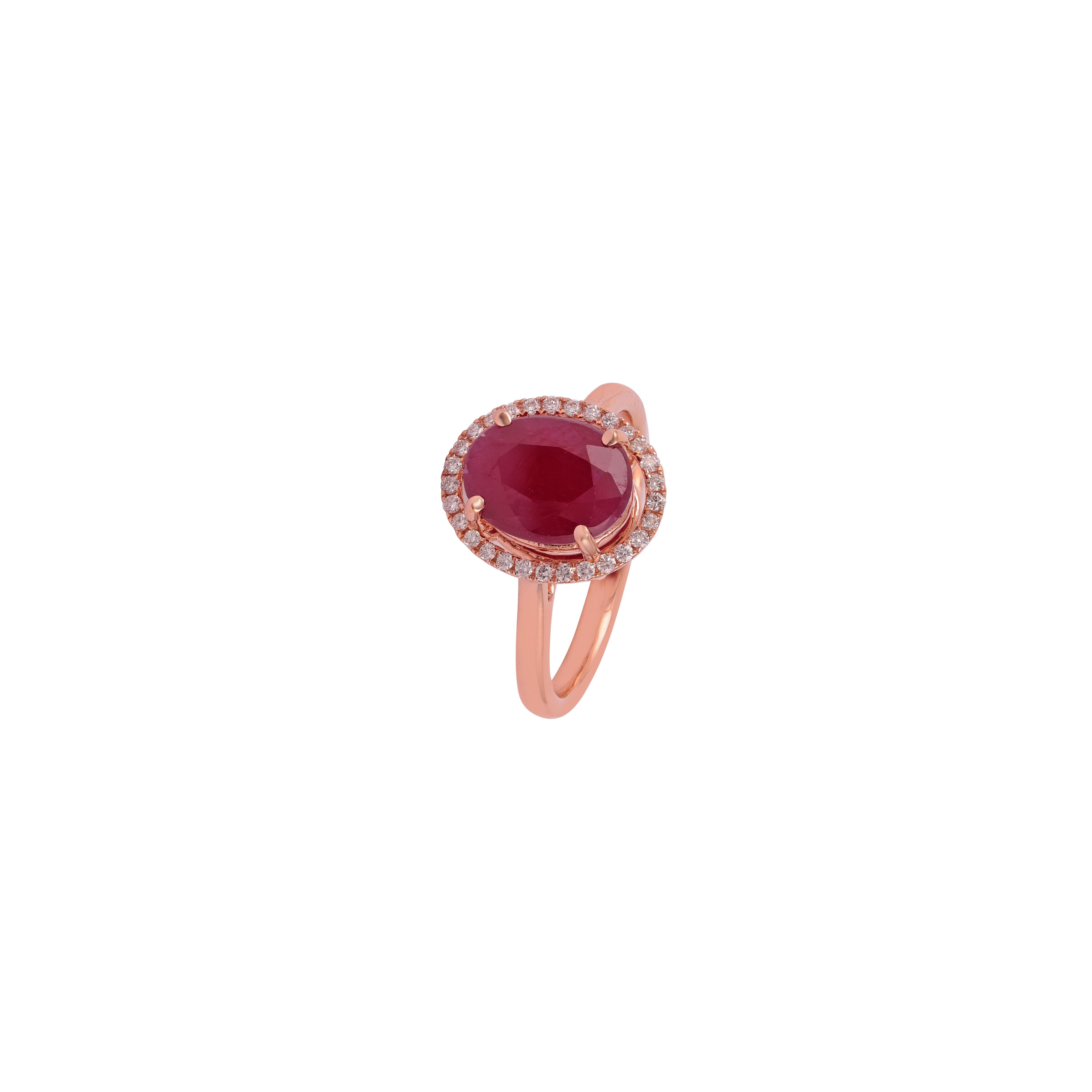 Oval Cut Mozambique 3.91 Carat Natural, Unheated Ruby and Diamond Ring in 18k Gold For Sale