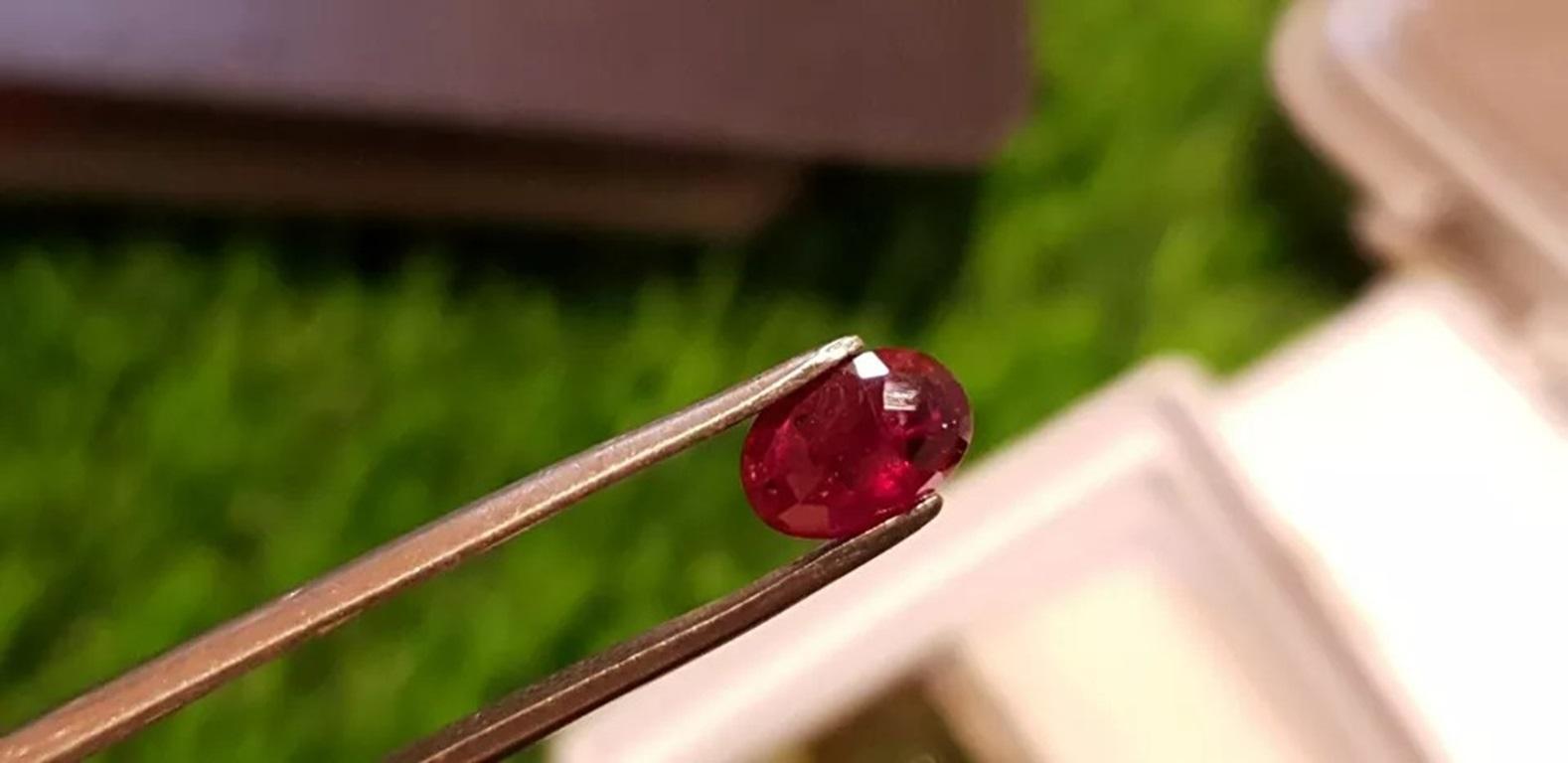Mozambique Natural Purplish Red Ruby 1.03ct Cut Stone 100% IGI Certified In New Condition For Sale In Chicago, IL