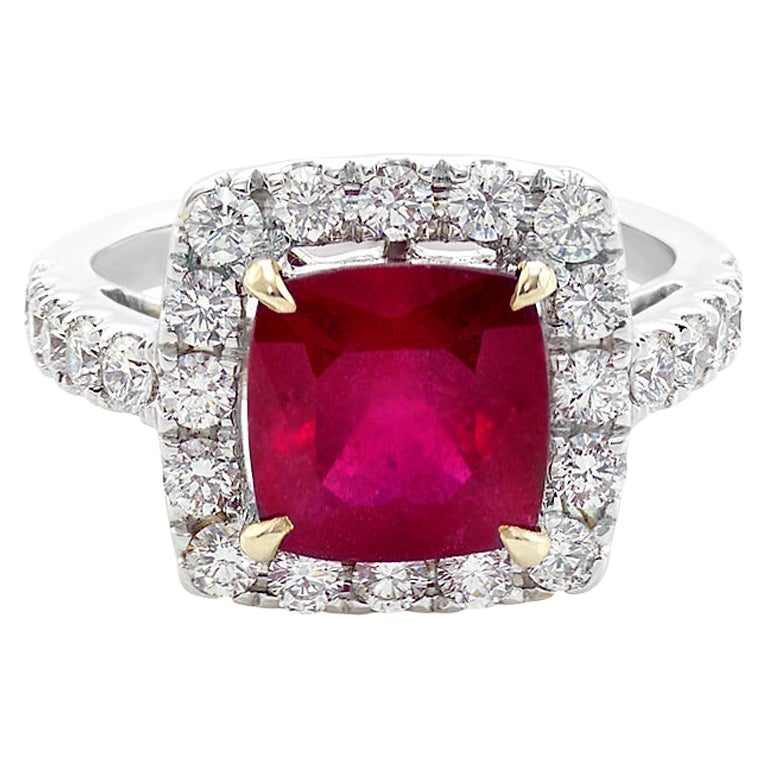 Mosambik Taubenblut Cushion Cut Rubin Halo Diamant Verlobungsring