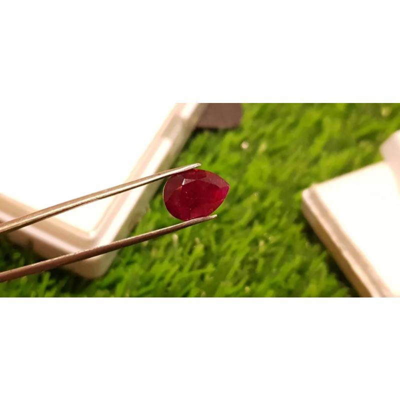 Pear Cut Mozambique Ruby 5.48cts Purplish Red Rare Size IGI Certified Natural Ruby Cut For Sale