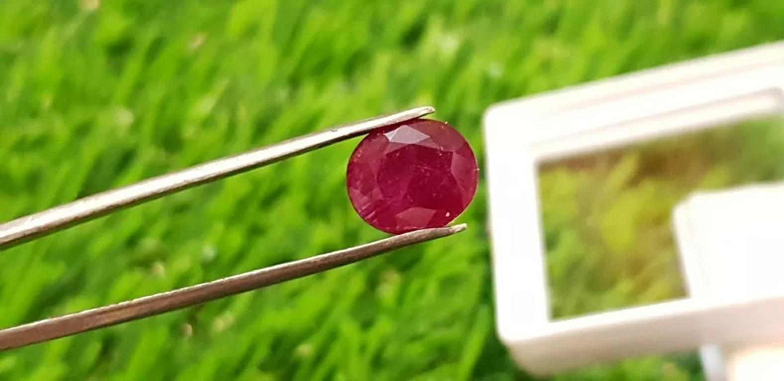 Oval Cut Mozambique Ruby Blood Red 4.05 cts 100% Natural Ruby Unheated Ruby Certified For Sale