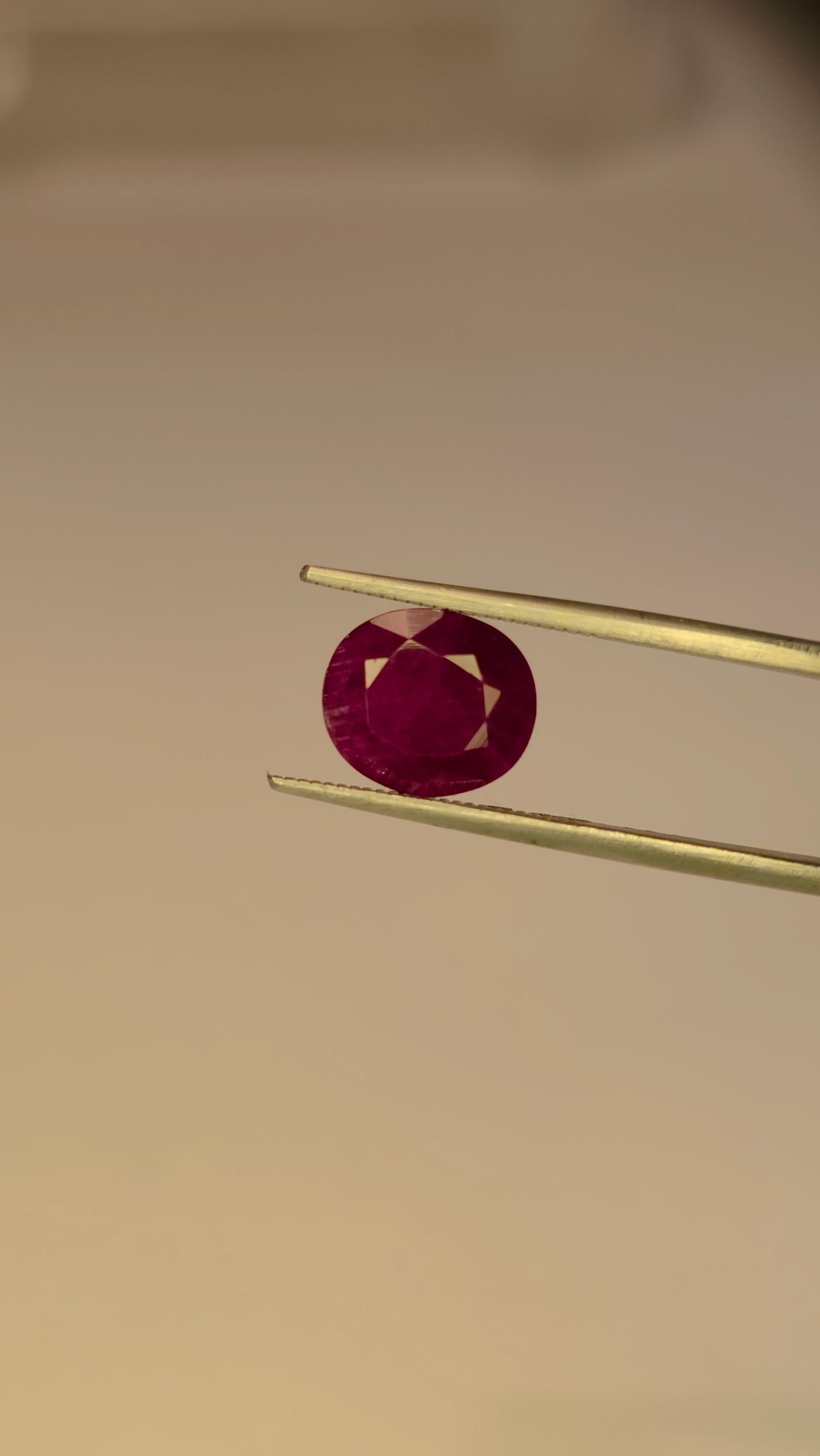 Mozambique Ruby Blood Red 4.05 cts 100% Natural Ruby Unheated Ruby Certified For Sale 1
