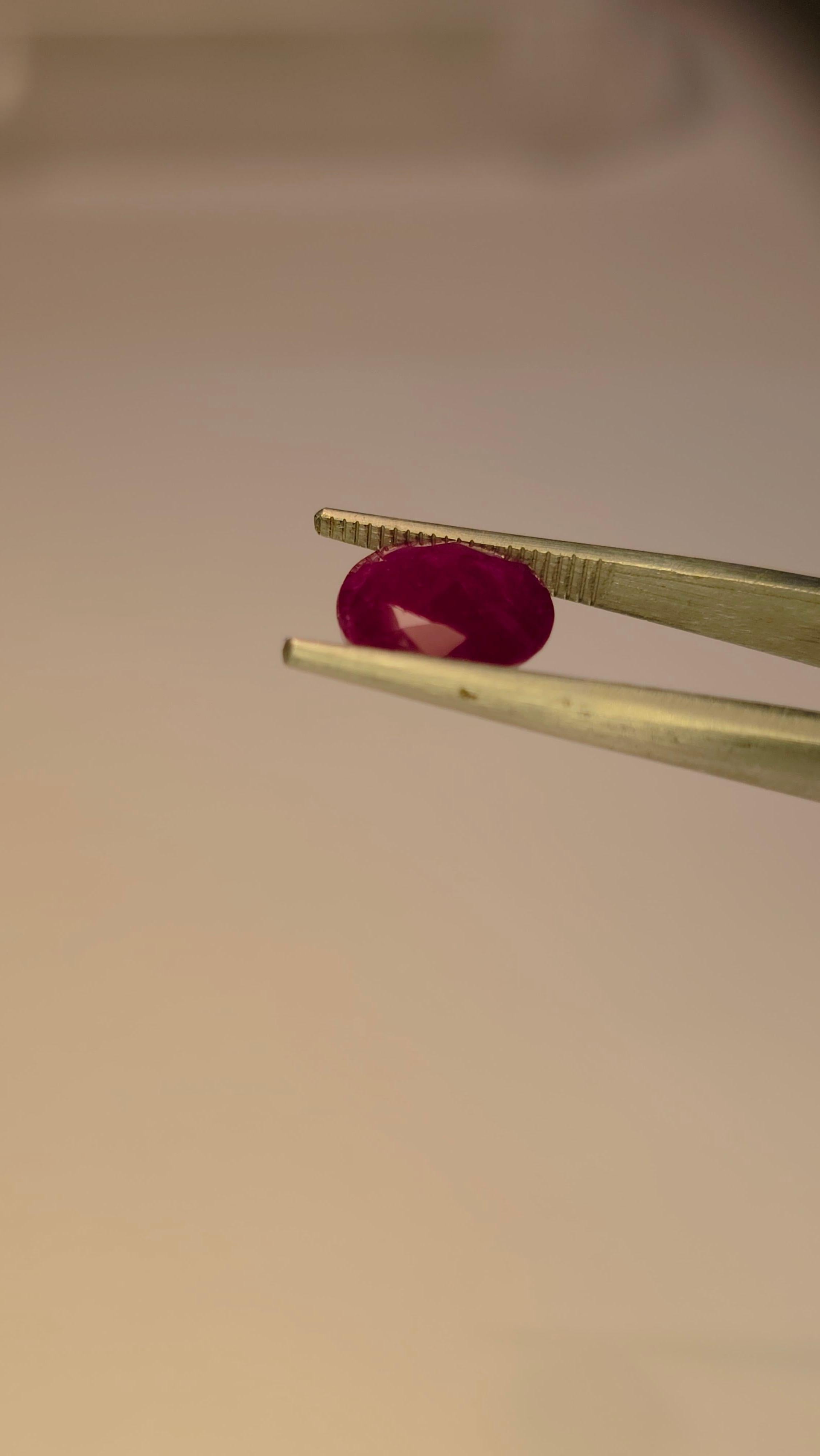 Mozambique Ruby Blood Red 4.05 cts 100% Natural Ruby Unheated Ruby Certified For Sale 3