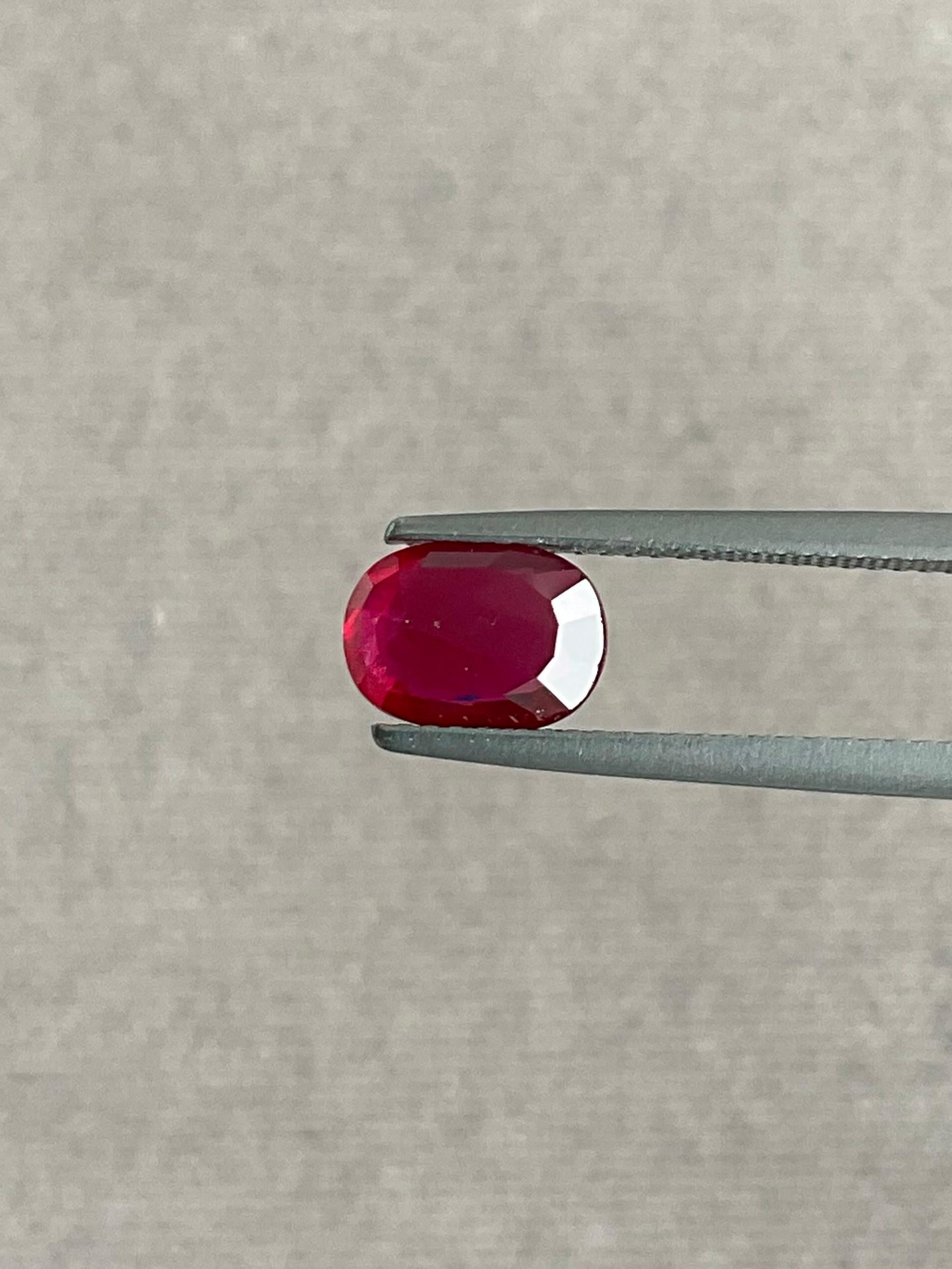 Taglio ovale Rubino del Mozambico 1,63 carati Non riscaldato in vendita