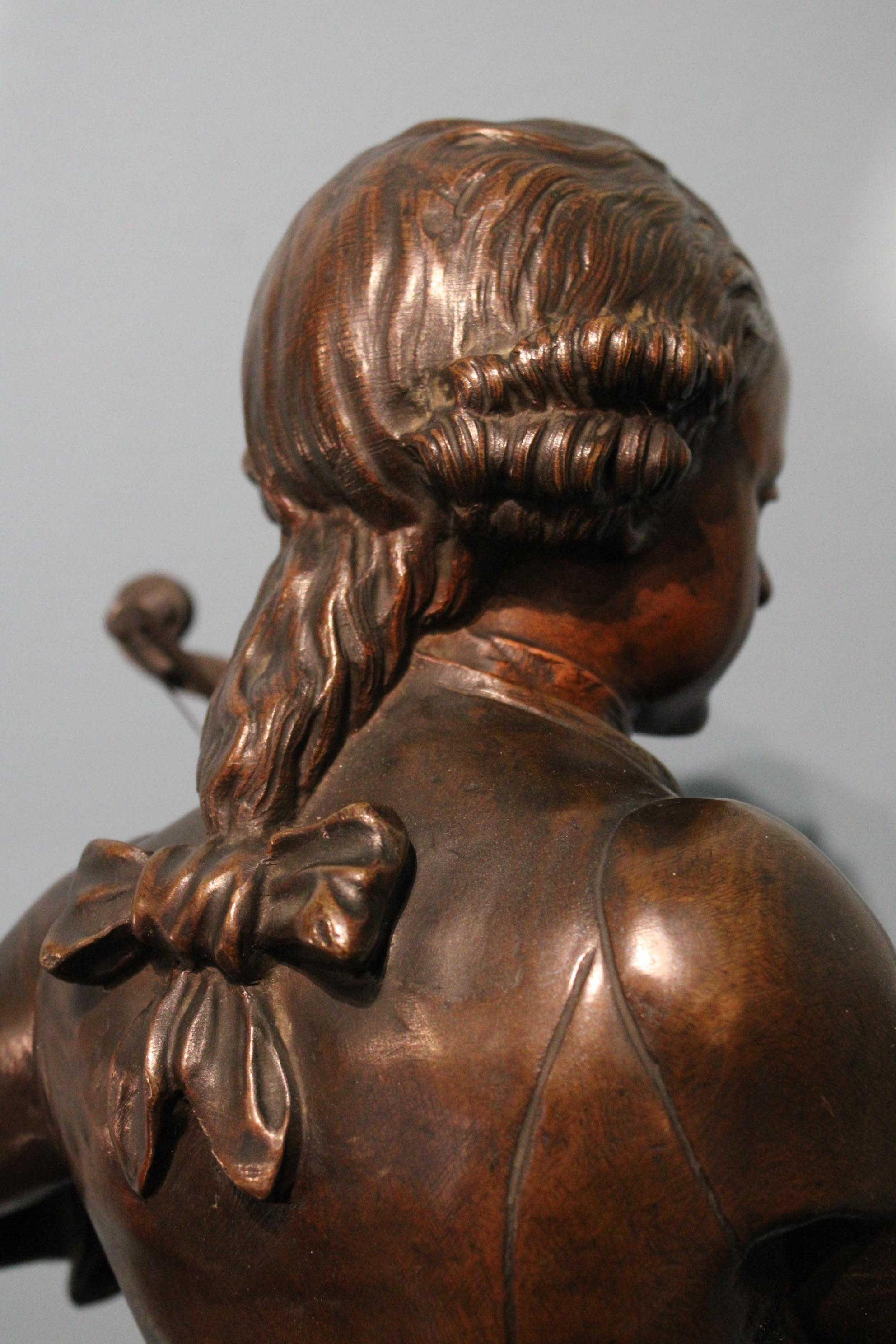 Mozart Bronze, Marcel Debut 3