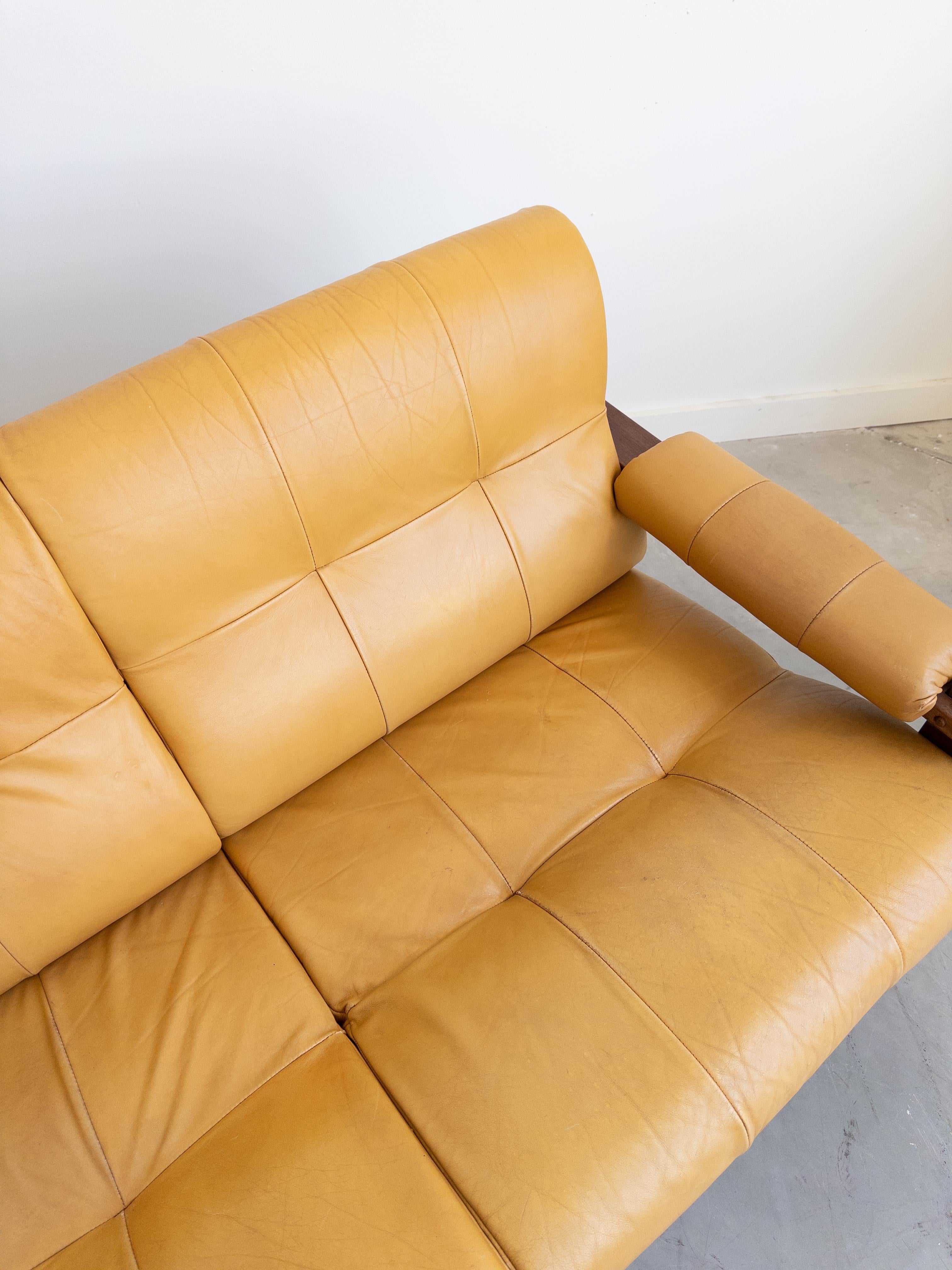 Mid-Century Modern MP-167 3-Seat Sofa by Percival Lafer For Sale