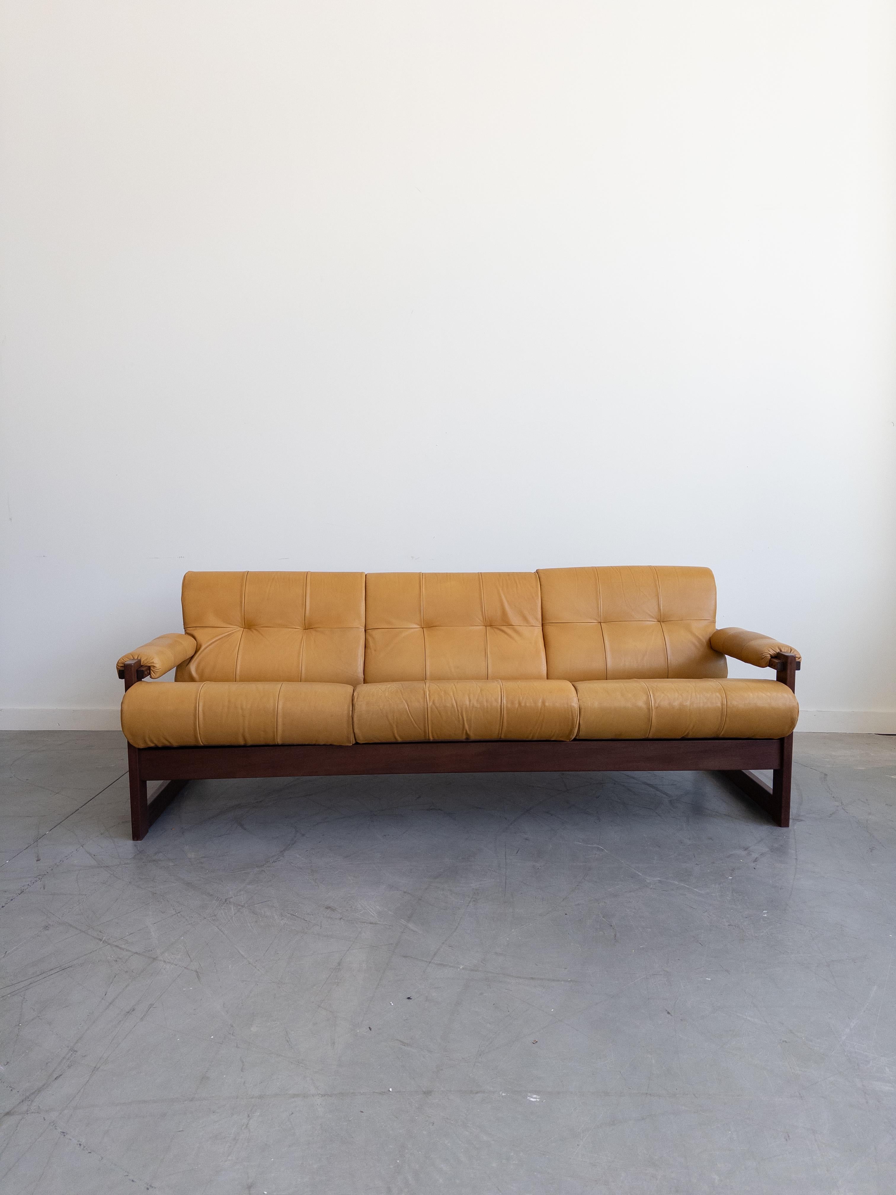 Brazilian MP-167 3-Seat Sofa by Percival Lafer For Sale
