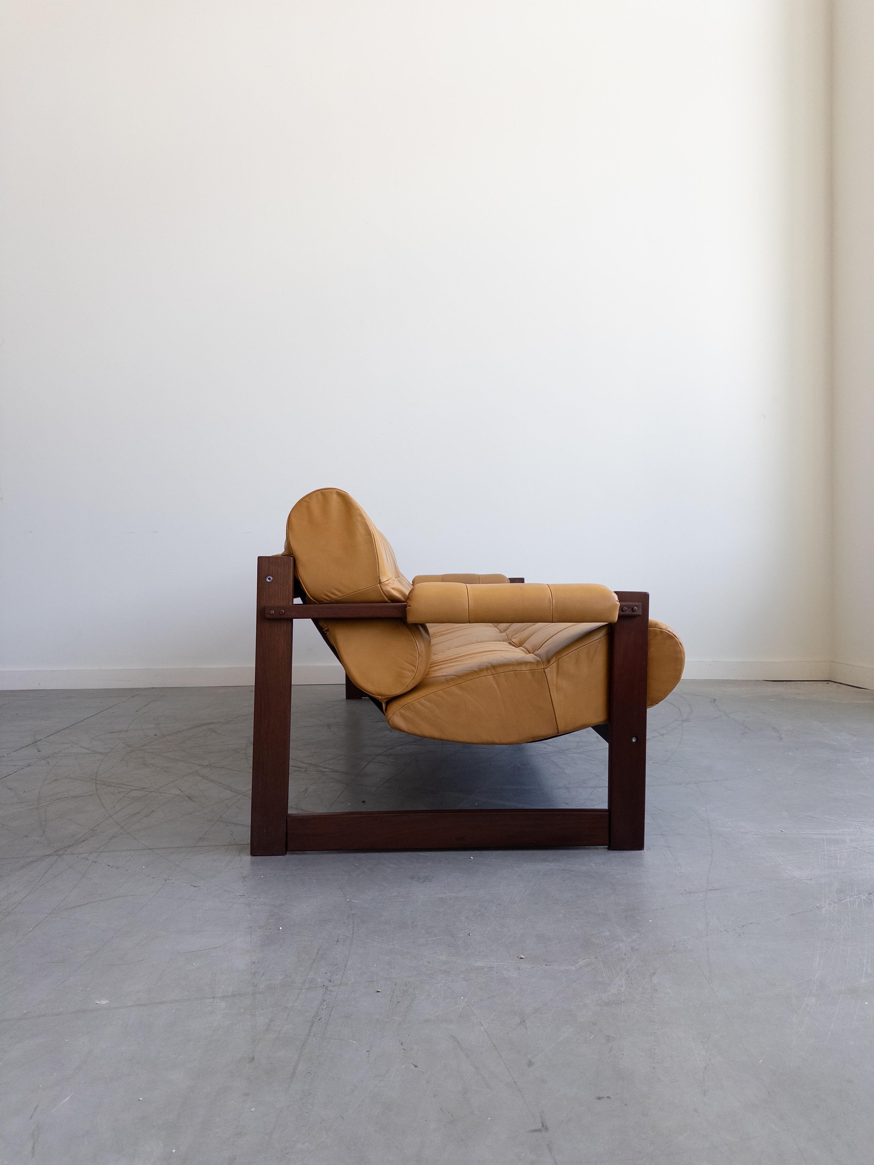 MP-167 3-Seat Sofa by Percival Lafer In Good Condition For Sale In New York, NY
